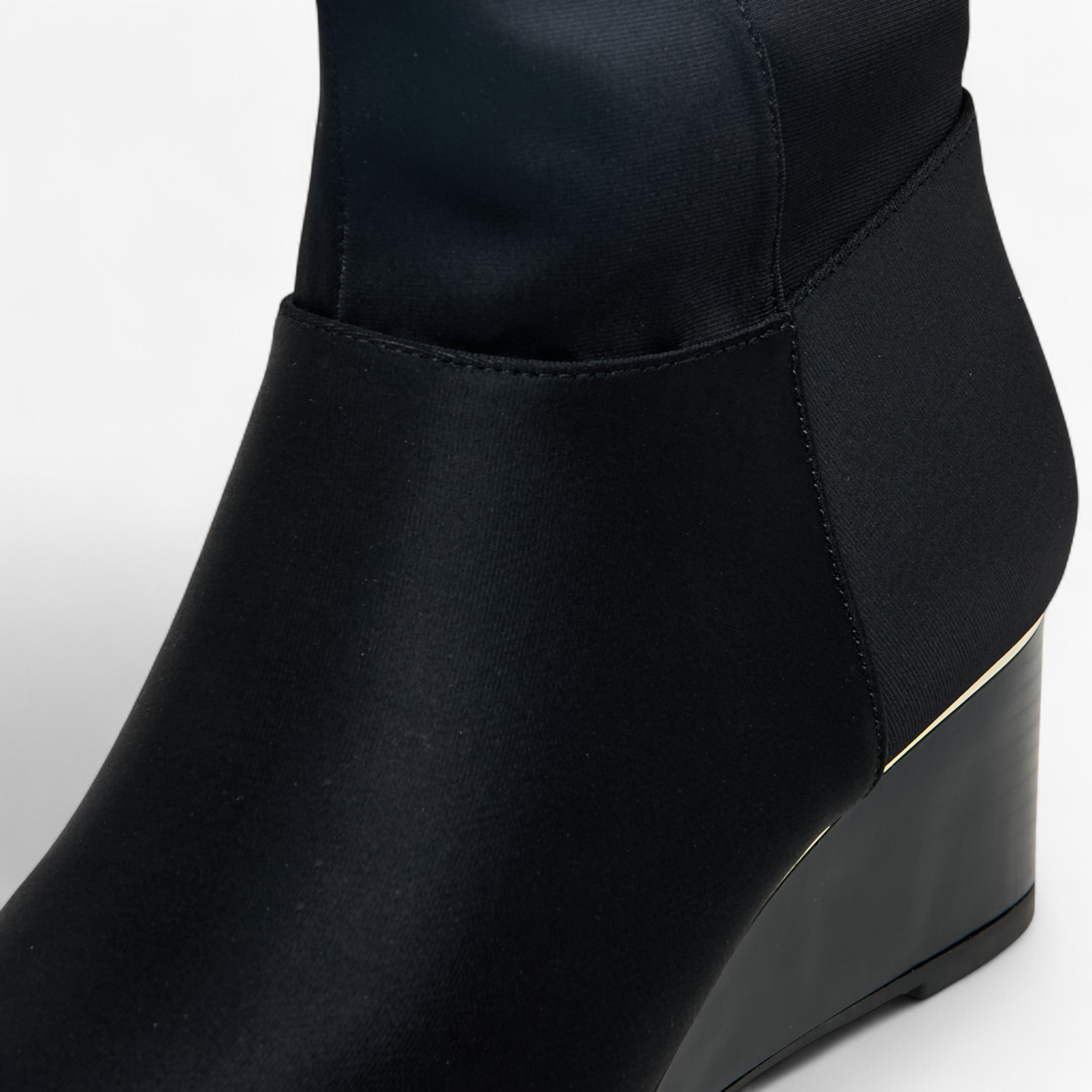 بوت مرتفع بكعب ويدج للنساء من سيليست-women-shoes-boots-image-4