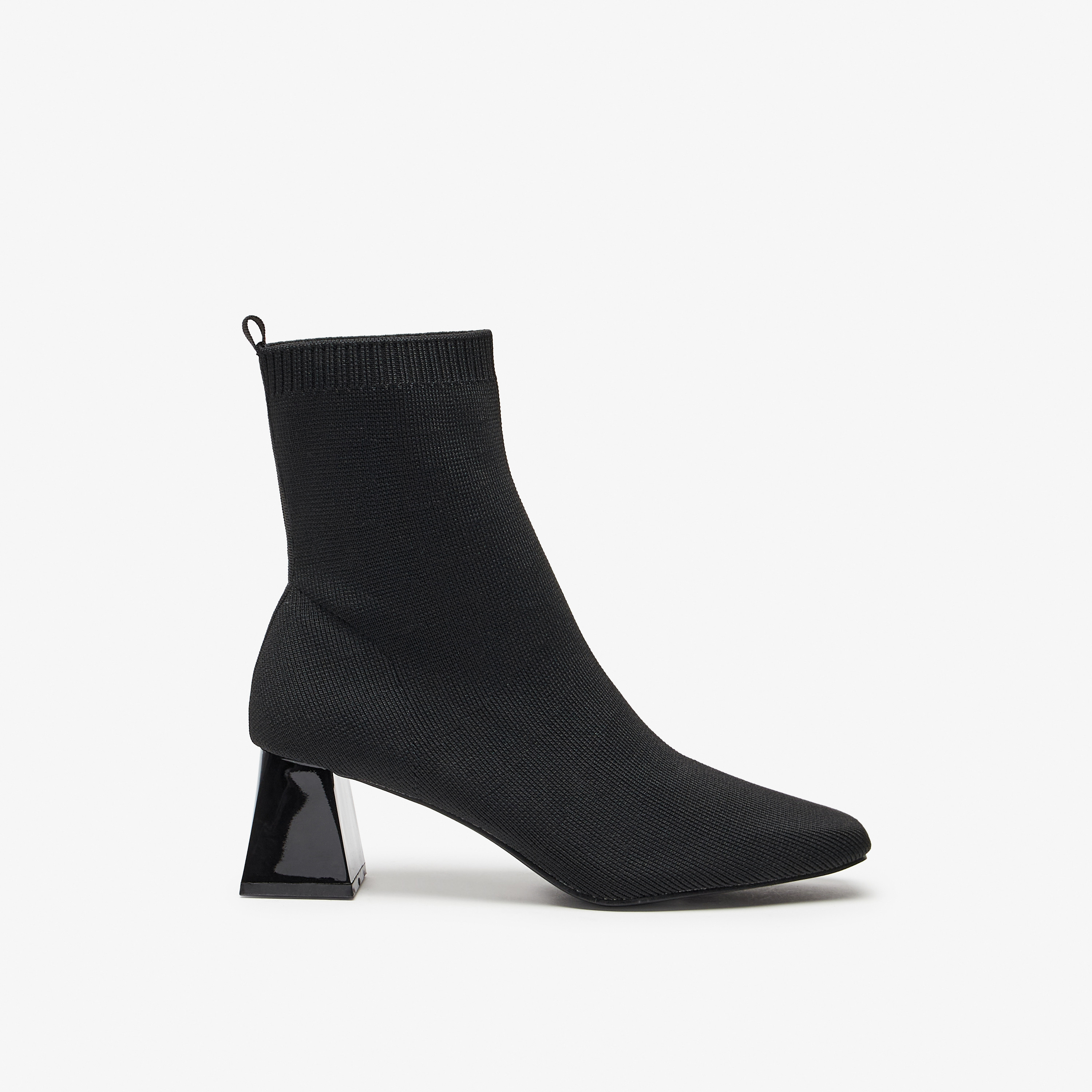 بوت سادة سهل الارتداء بارز الملمس بطول الكاحل وكعب سميك للنساء من سيليست-women-shoes-boots-image-2