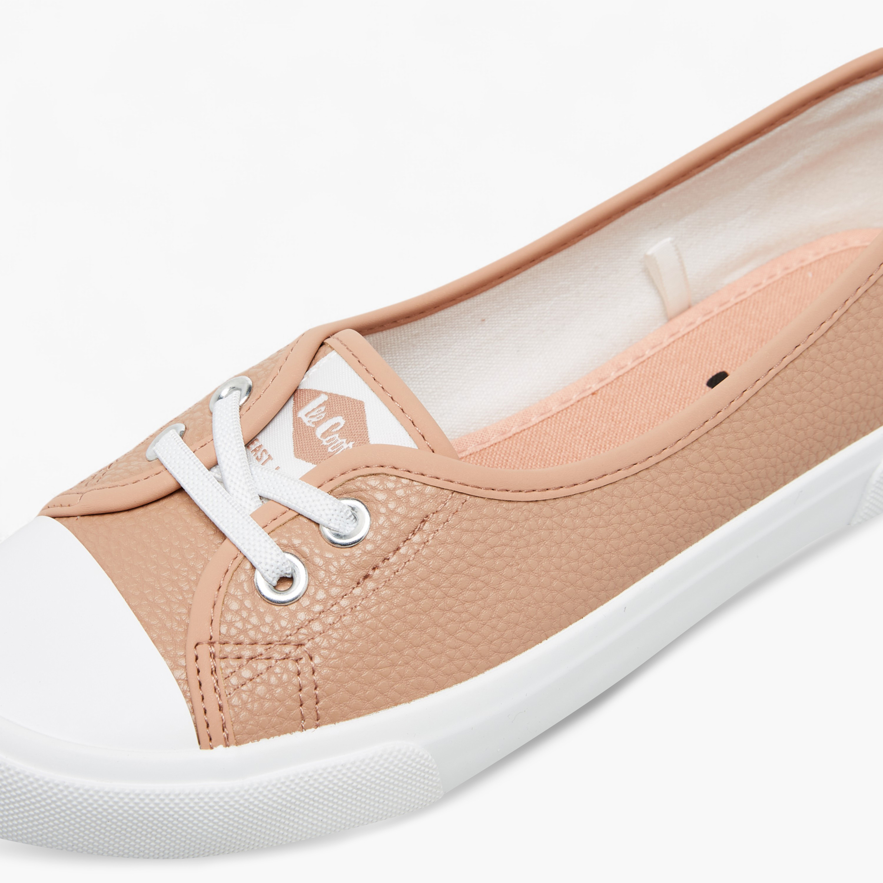 حذاء سنيكرز سهل الارتداء وبارز الملمس للنساء من لي كوبر-women-shoes-sneakers-image-4