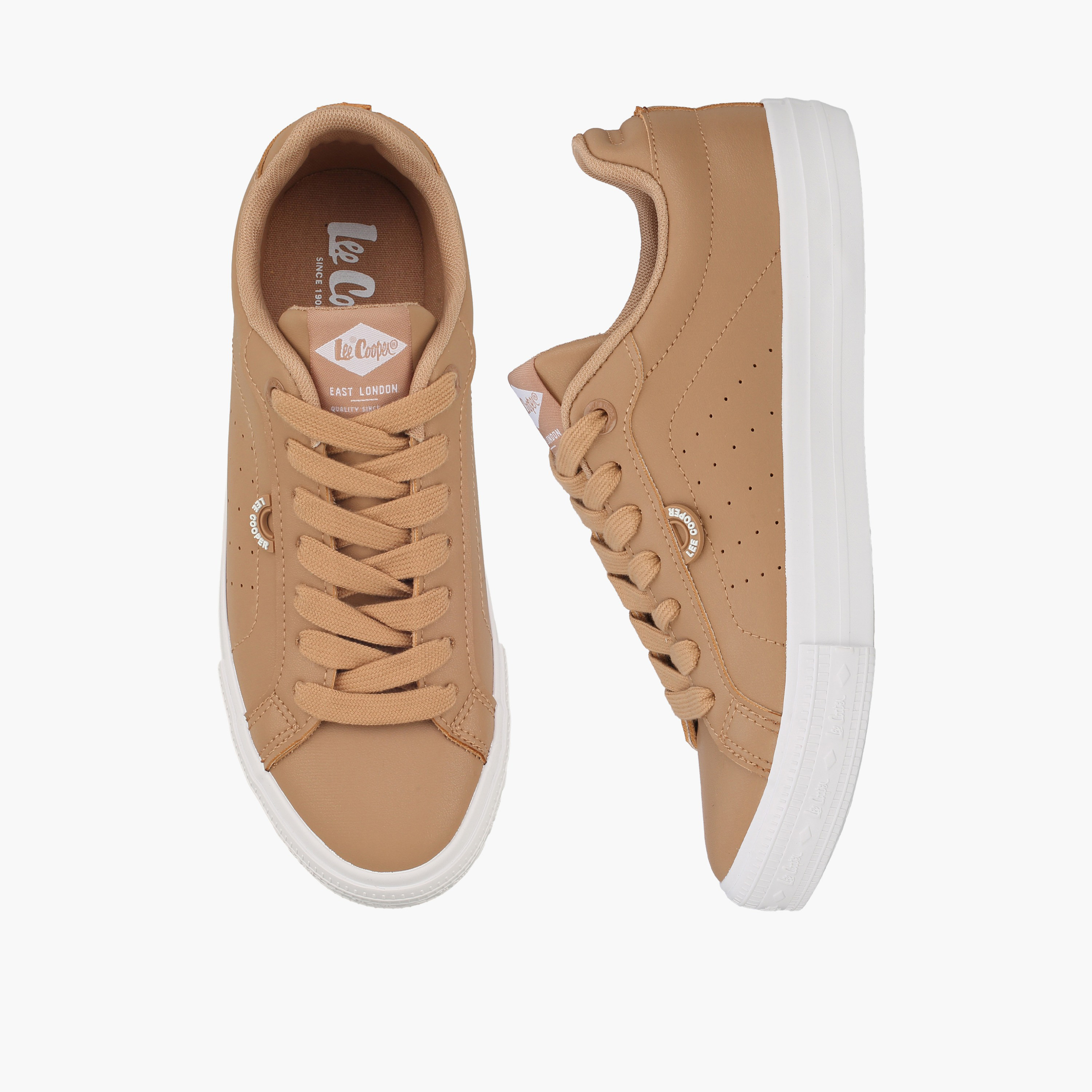 حذاء سنيكرز بطول الكاحل ورباط إغلاق للنساء من لي كوبر-women-shoes-sneakers-image-1