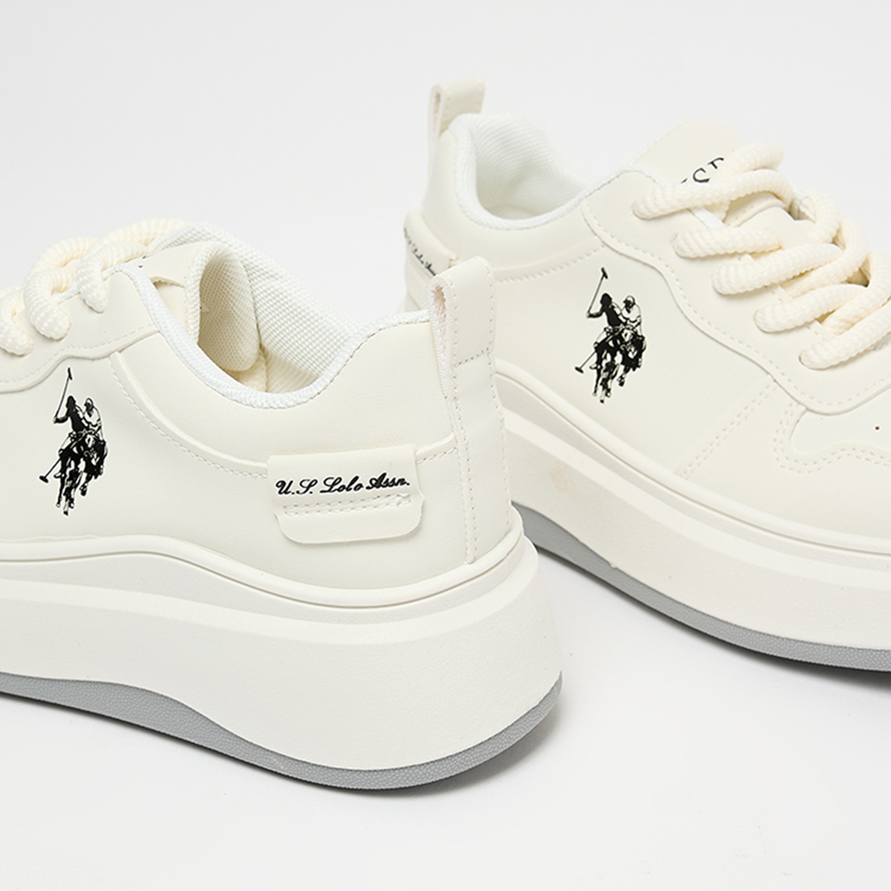 يو اس بولو اسن- حذاء رياضي برباط كاحل منخفض للنساء  | CHAPPY GLB WMN-women-shoes-sneakers-image-7