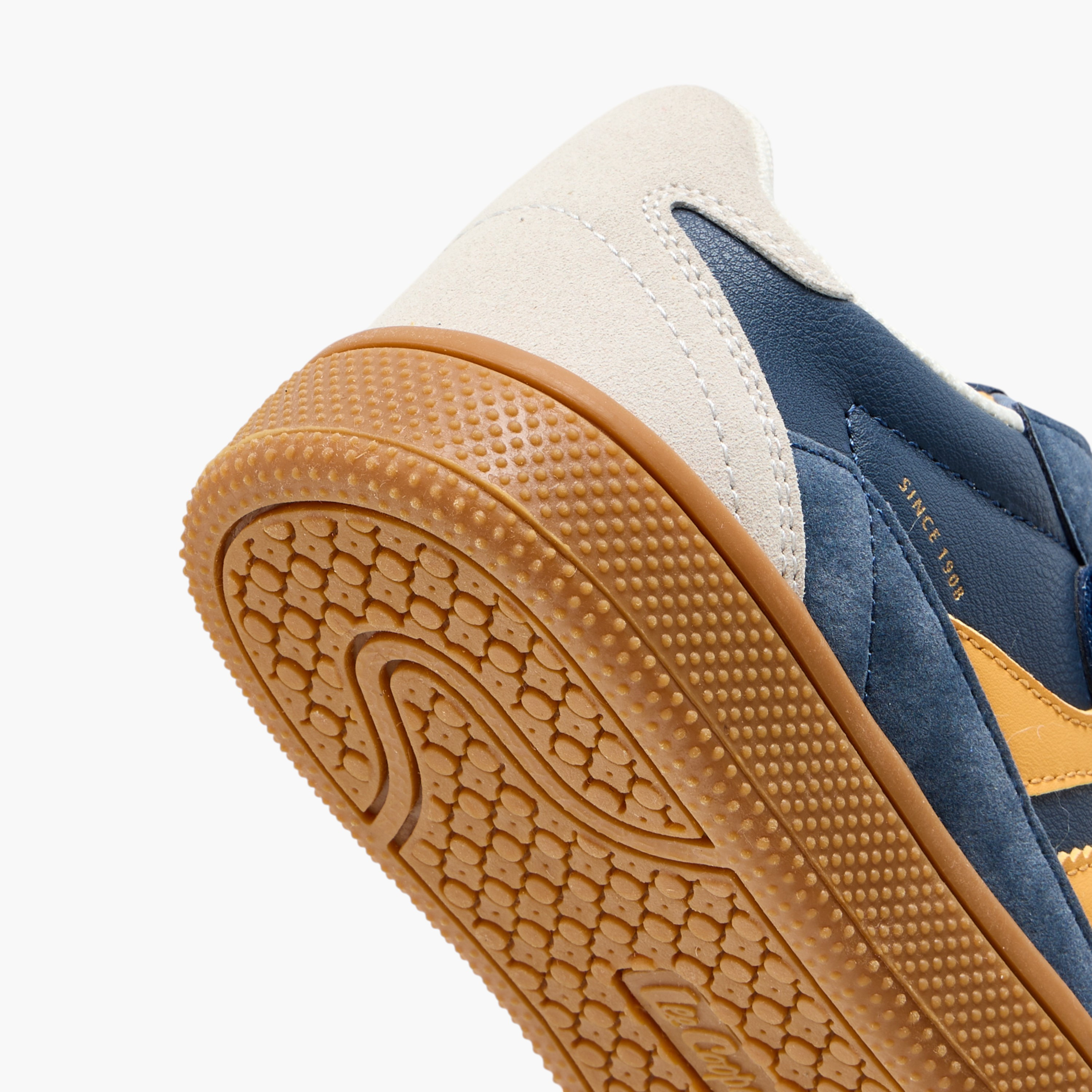 Lee Cooper Boys' Colourblock Sneakers with Hook and Loop Closure-boys-shoes-sneakers-image-5