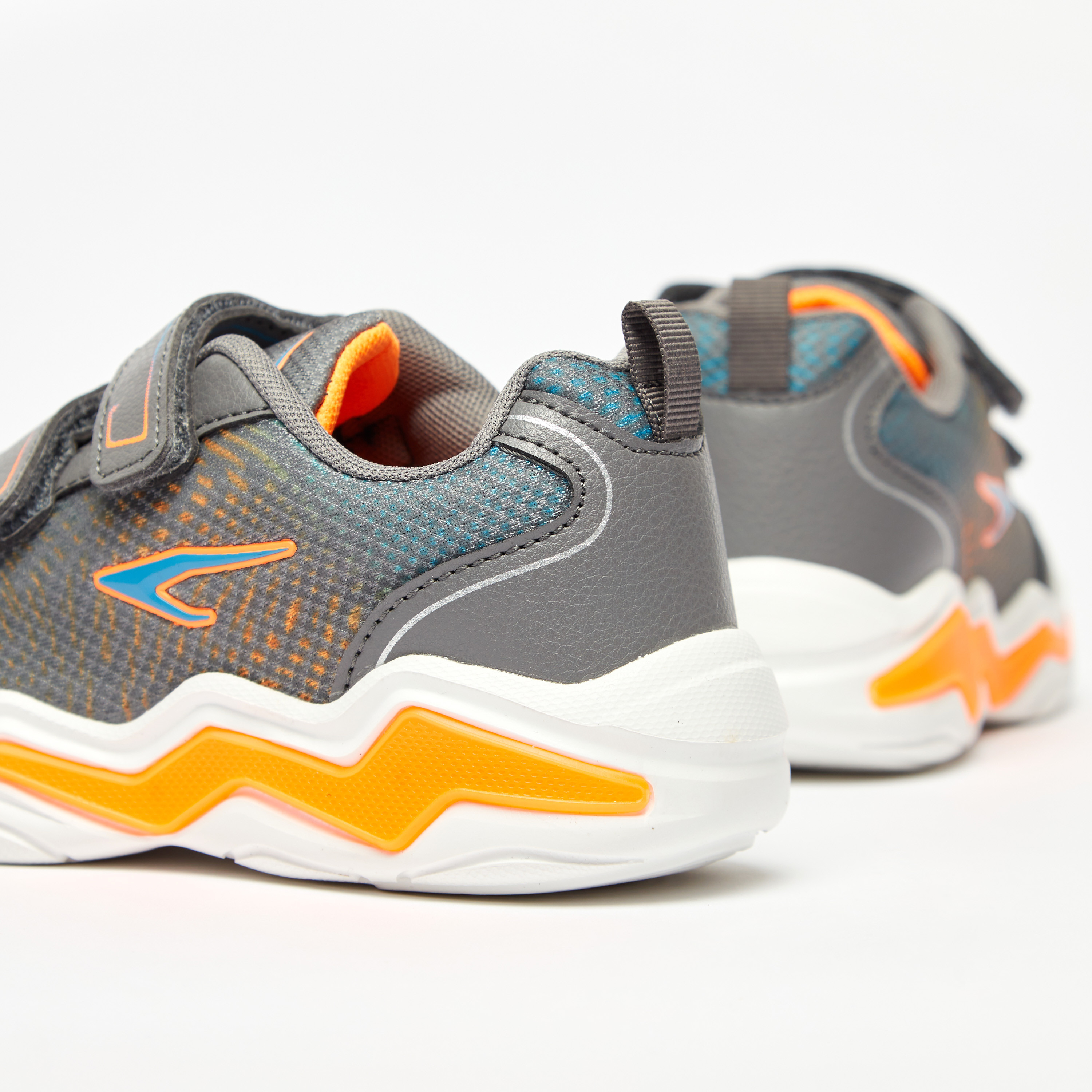Dash Panelled Walking Shoes with Hook and Loop Closure-girls-shoes-sneakers-image-9