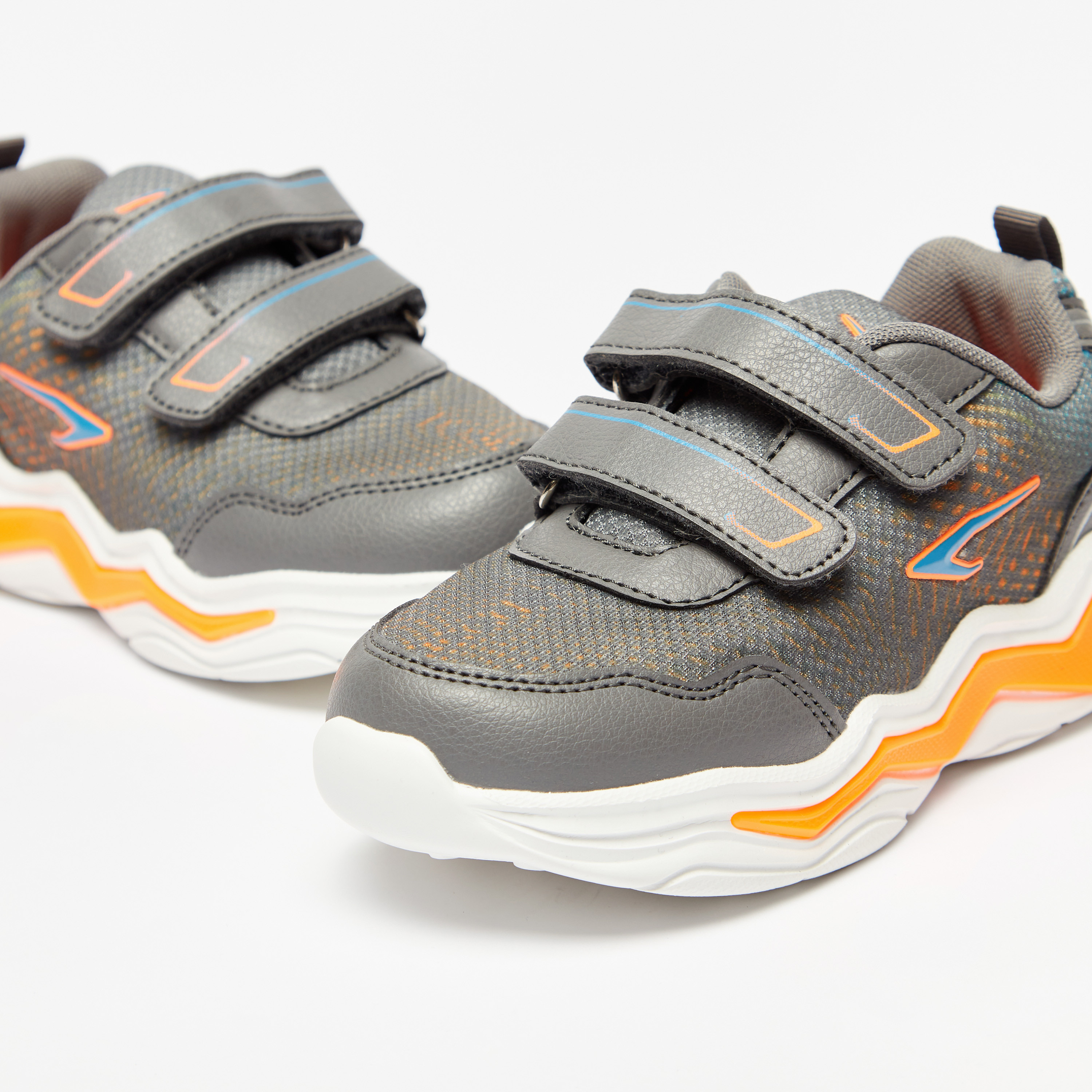 Dash Panelled Walking Shoes with Hook and Loop Closure-girls-shoes-sneakers-image-10