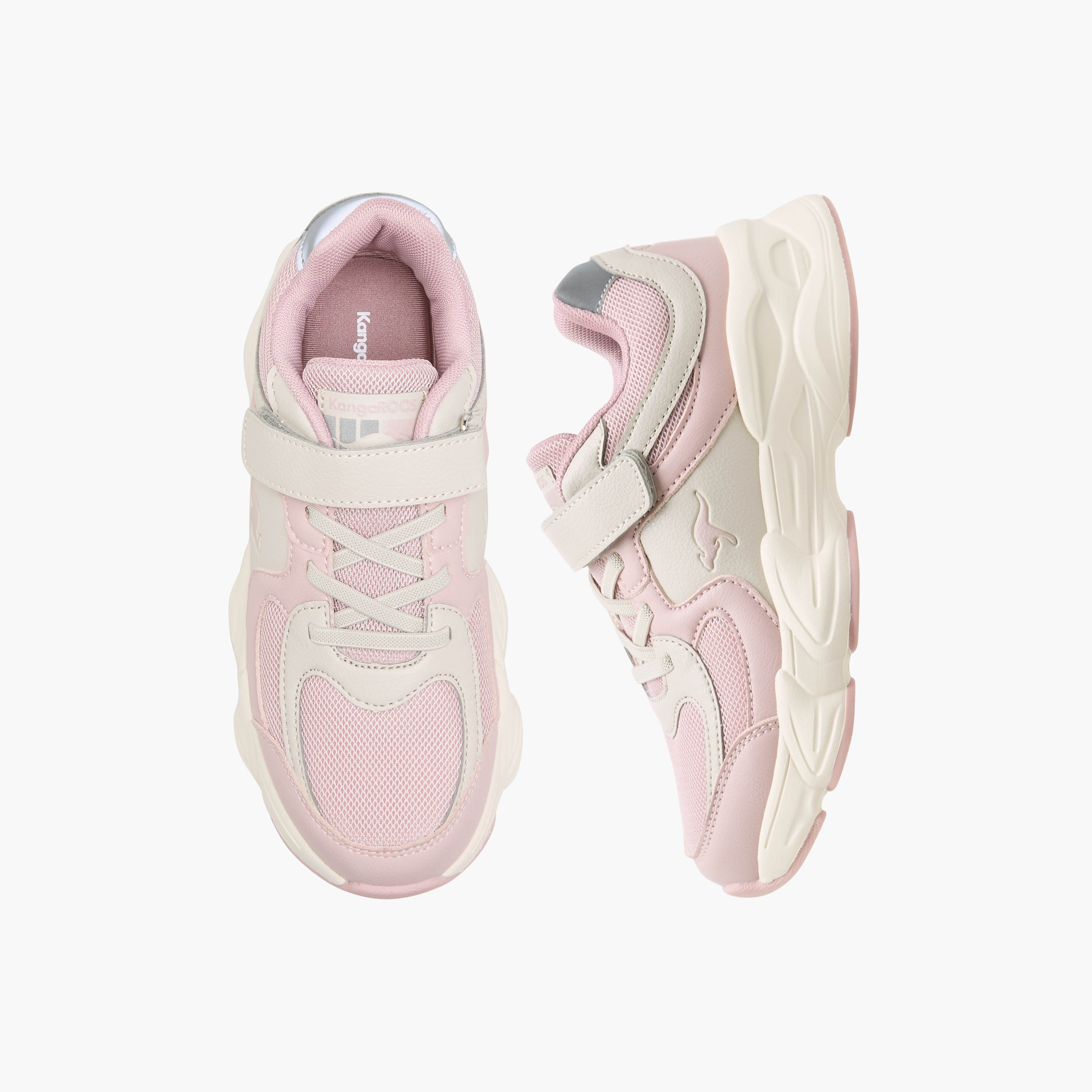 حذاء سنيكرز بشريط إغلاق لاصق للبنات من كانجاروز-girls-shoes-sneakers-image-1