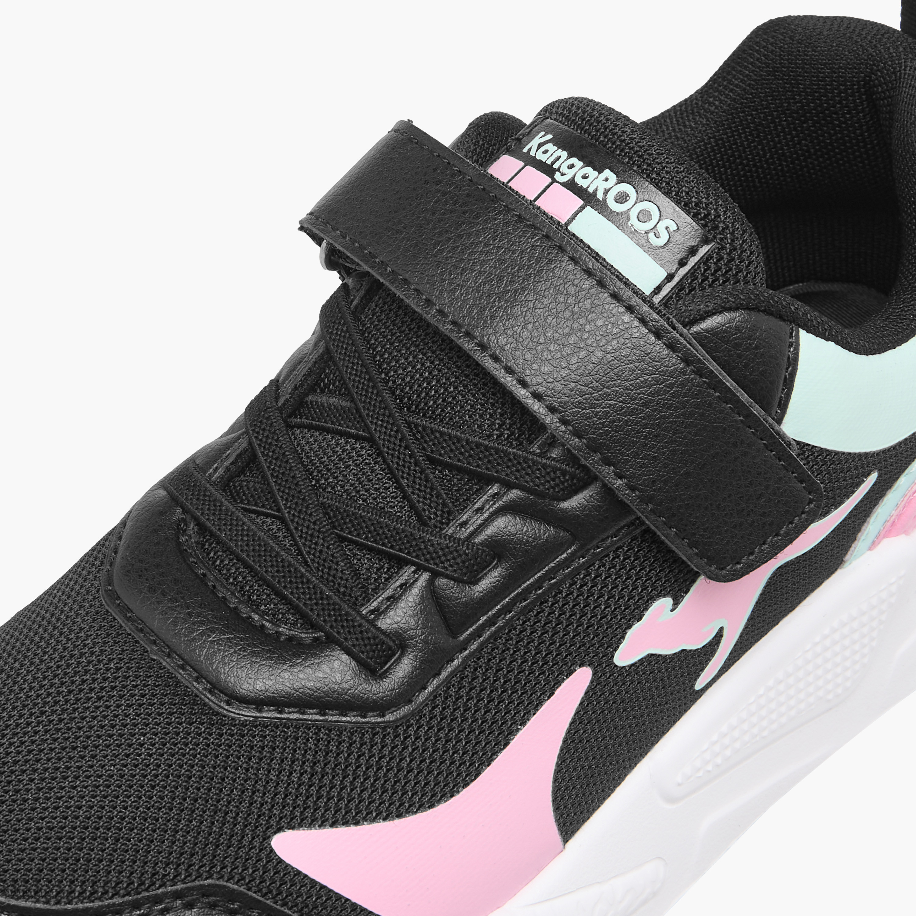 حذاء مشي بشريط لاصق وتفاصيل الشعار للبنات من كانجاروس-girls-shoes-sneakers-image-4