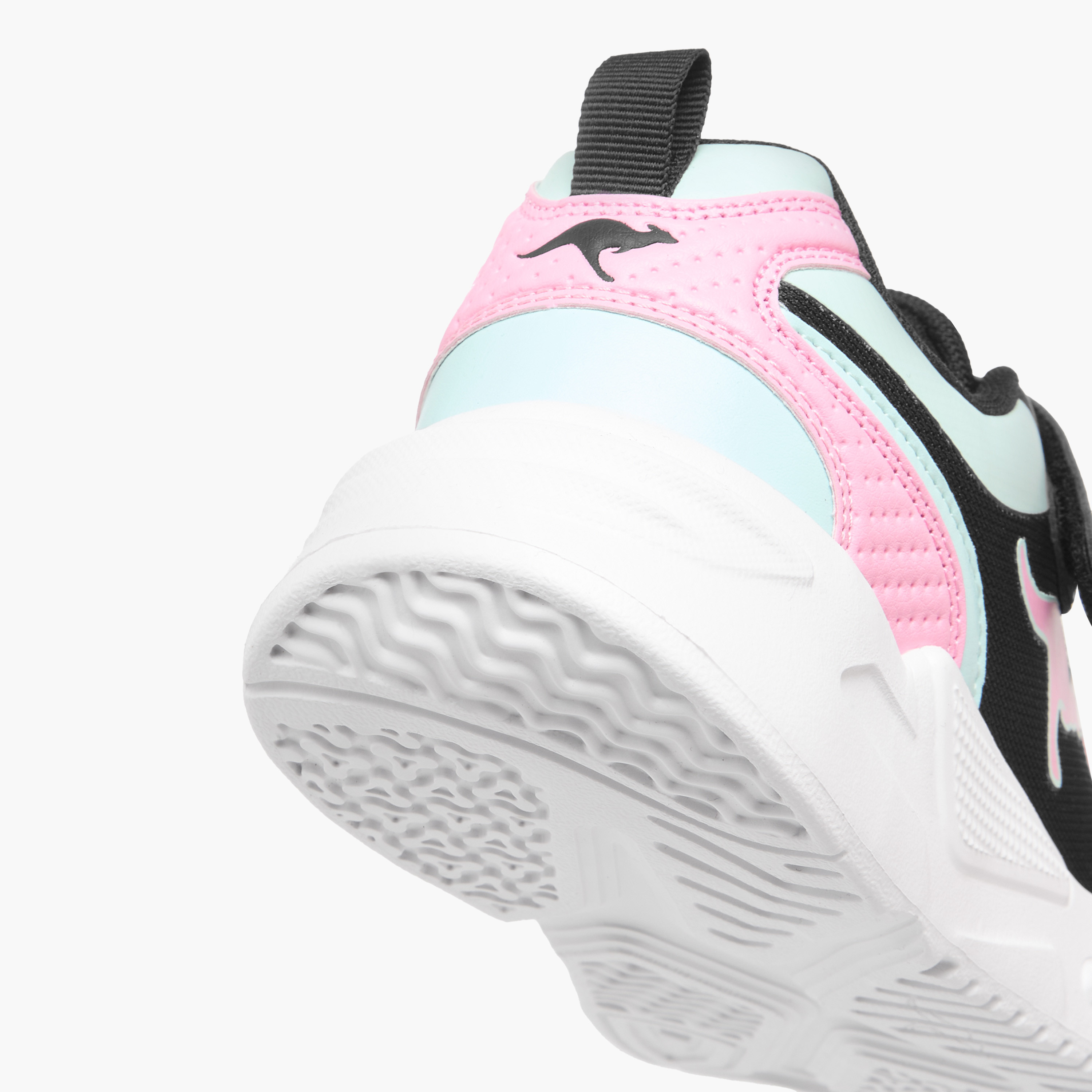 حذاء مشي بشريط لاصق وتفاصيل الشعار للبنات من كانجاروس-girls-shoes-sneakers-image-5