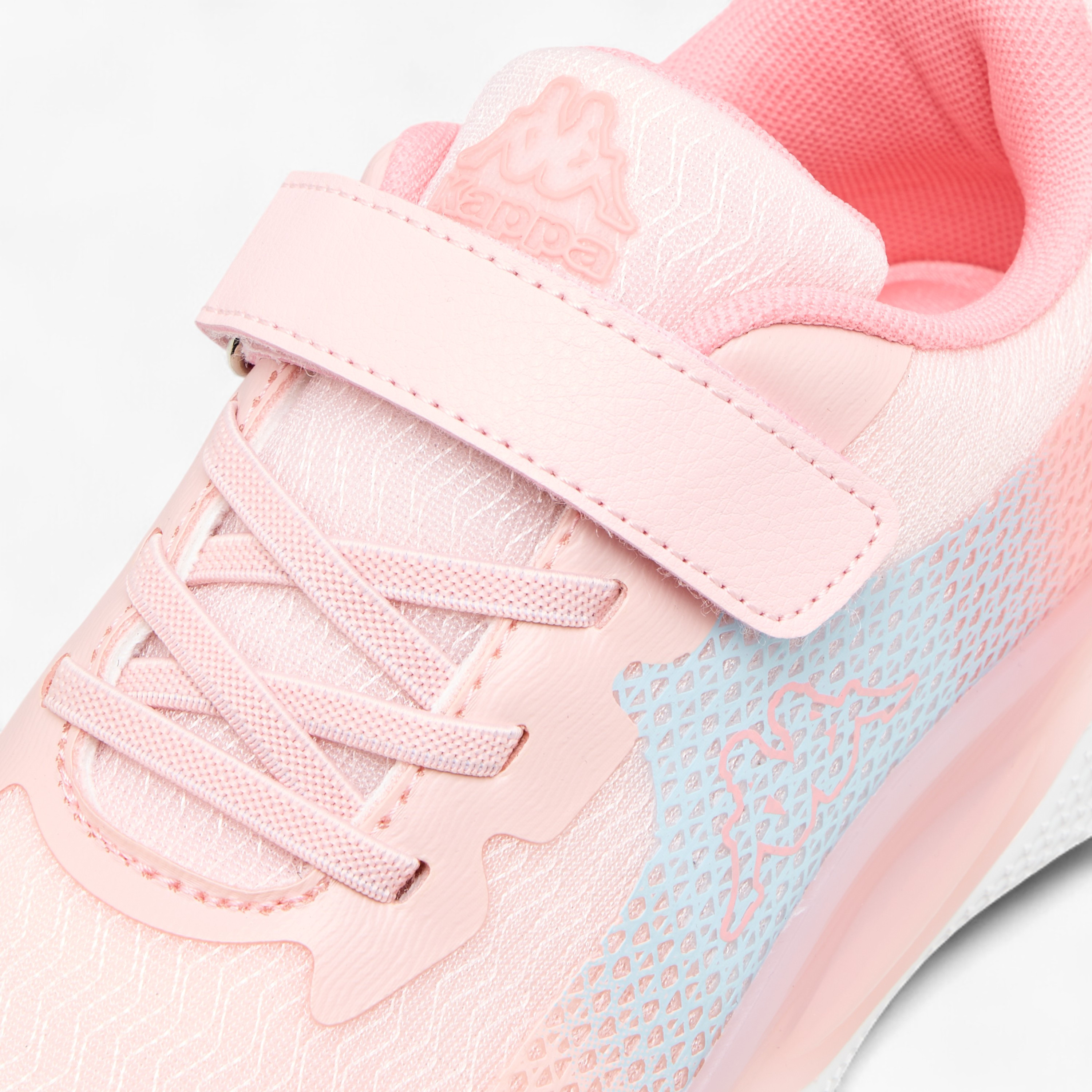 حذاء رياضي بشريط إغلاق لاصق وطبعات شعار للبنات من كابا-girls-shoes-sneakers-image-4