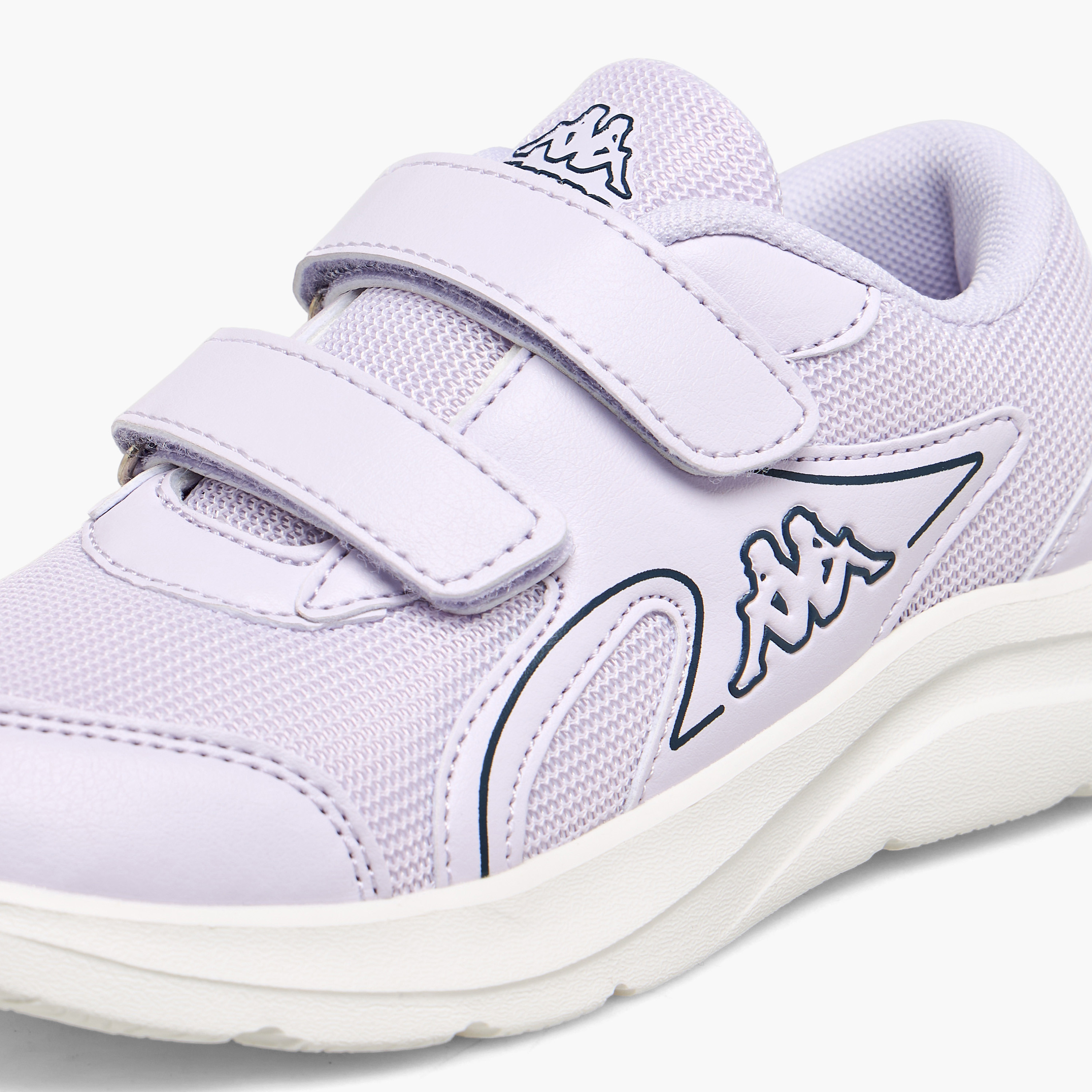 حذاء رياضي بشريط لاصق وطبعات شعار للبنات من كابا-girls-shoes-sneakers-image-4