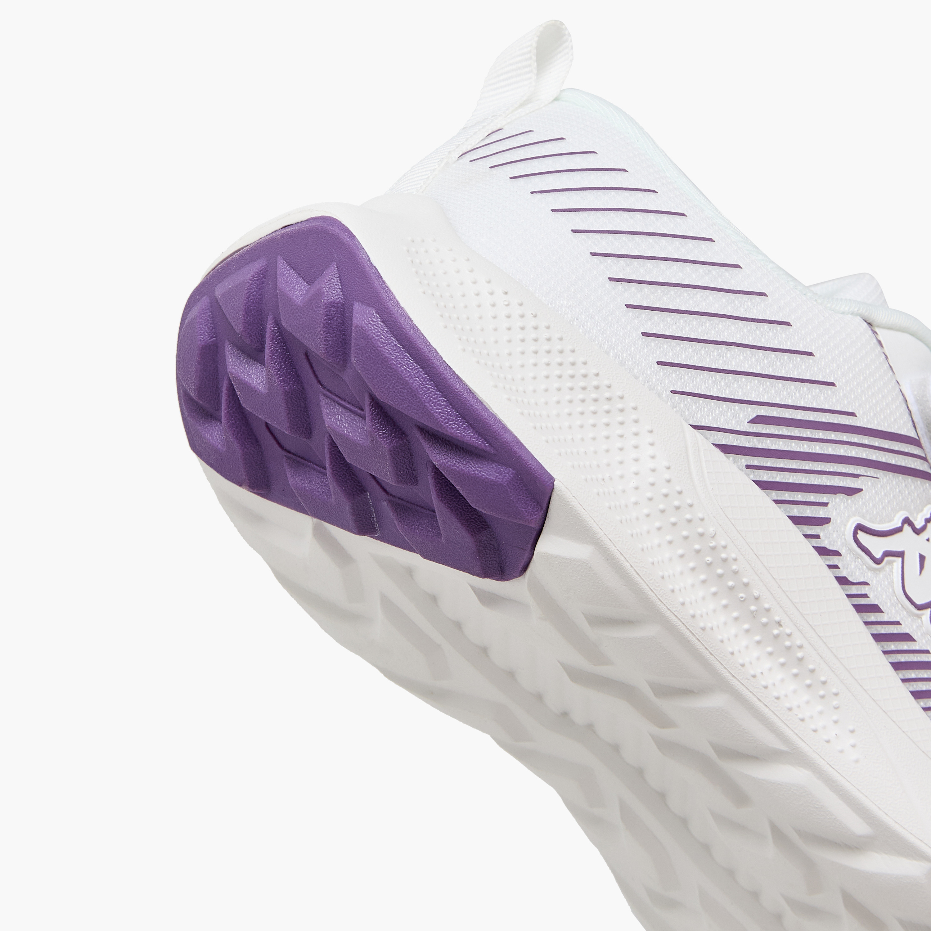 حذاء رياضي بشريط إغلاق لاصق للبنات من كابا-sports-girls-shoes-image-8