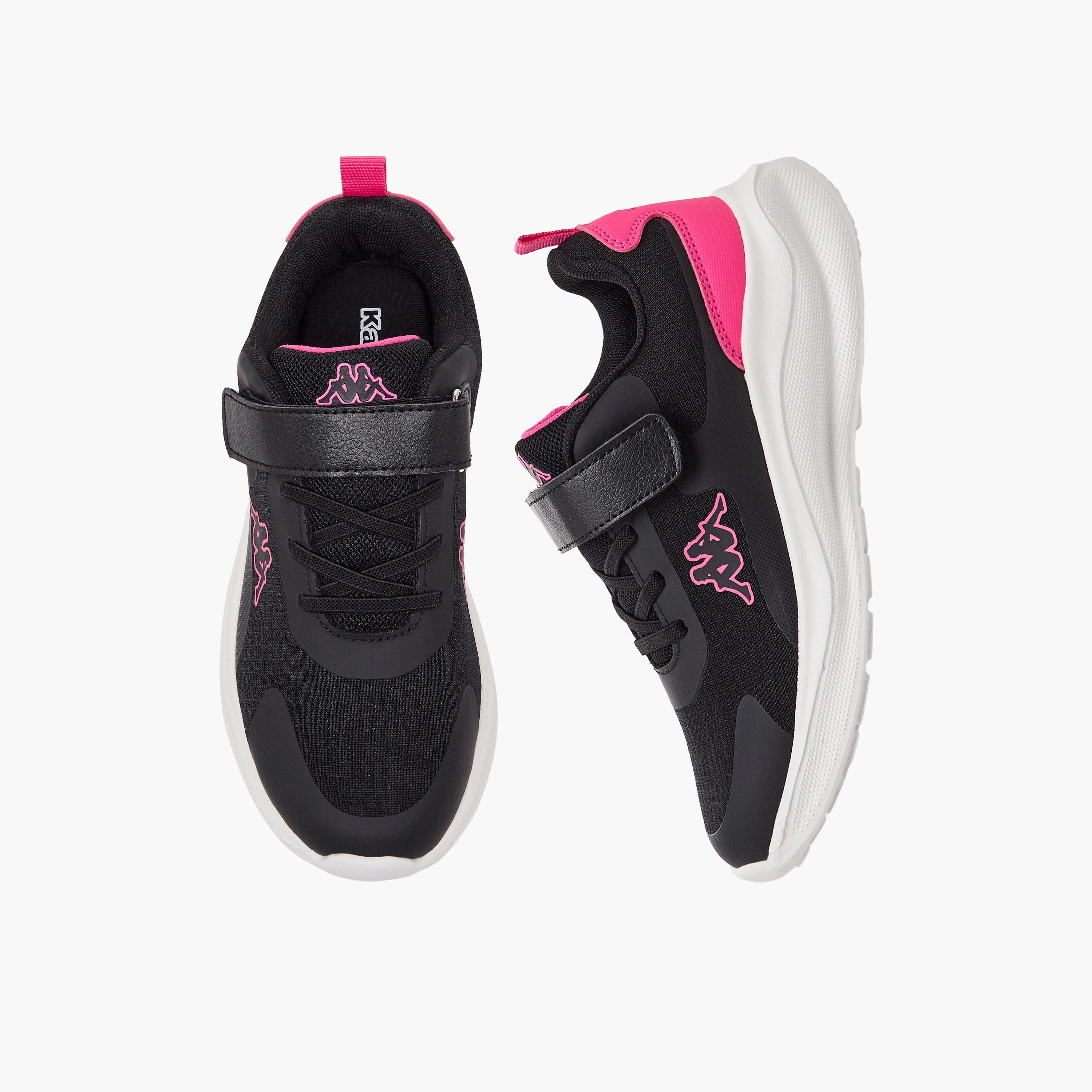 حذاء رياضي بشريط إغلاق لاصق وطبعات شعار للبنات من كابا-sports-girls-shoes-image-1