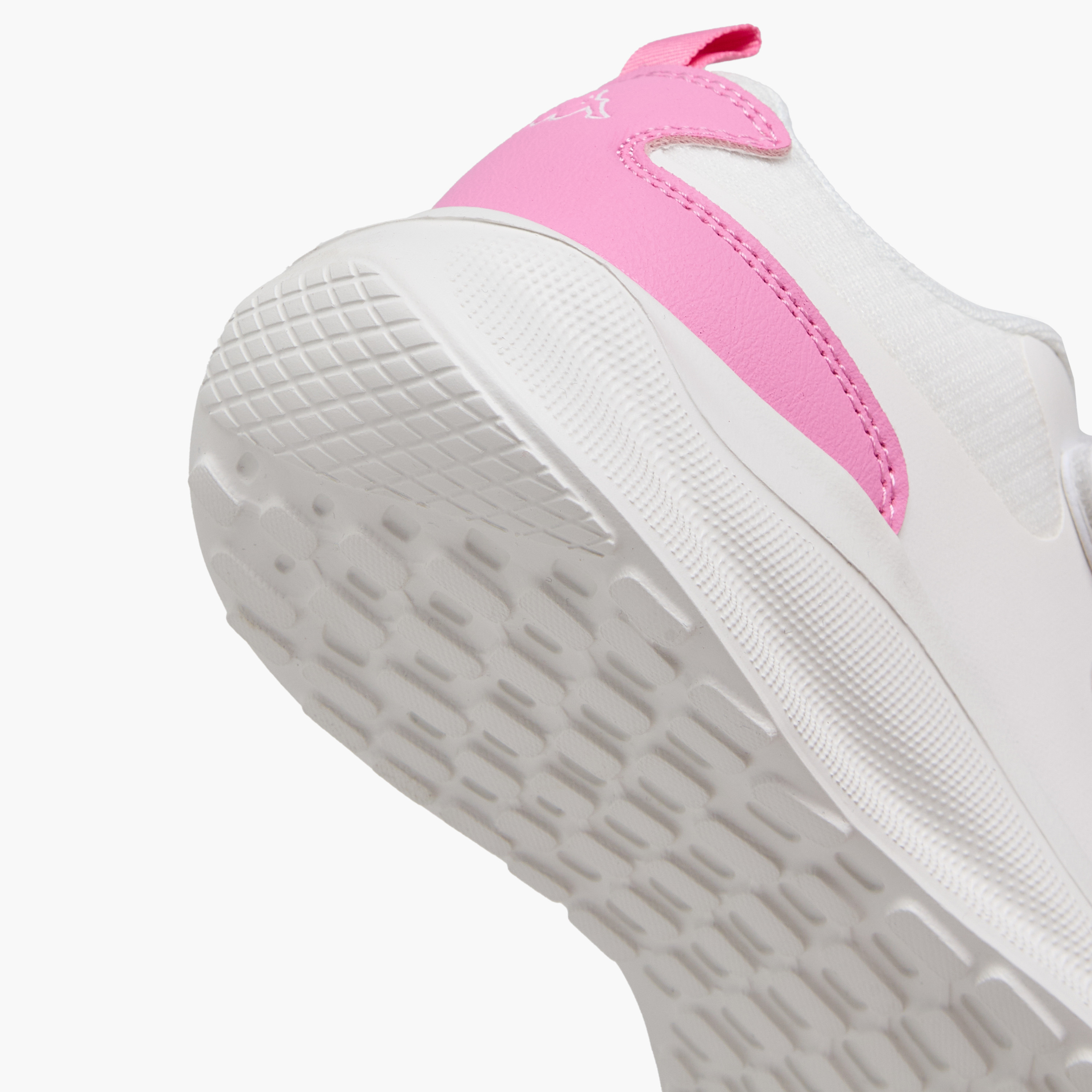 حذاء رياضي بشريط إغلاق لاصق وطبعات شعار للبنات من كابا-sports-girls-shoes-image-8