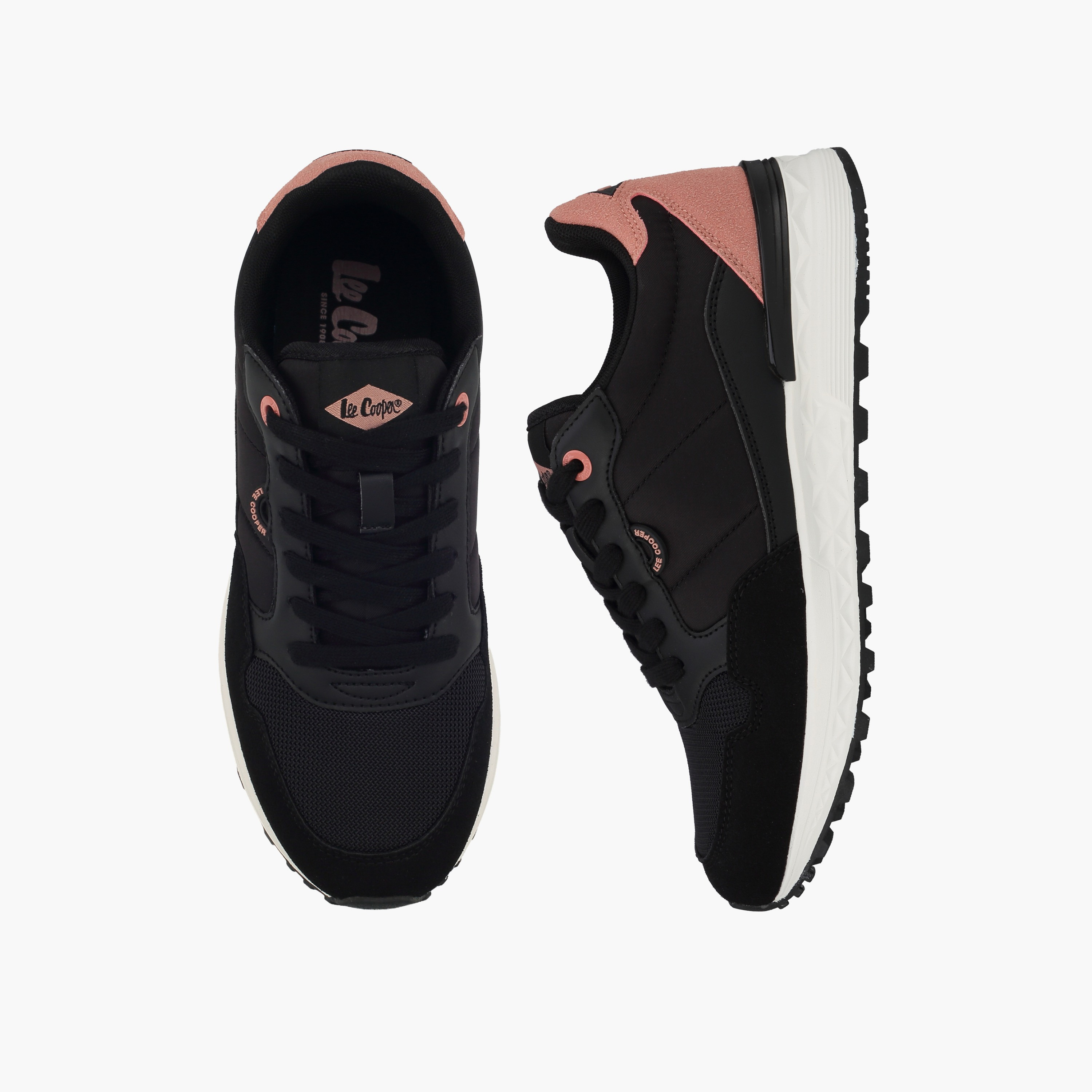 حذاء سنيكرز برباط إغلاق للنساء من لي كوبر-women-shoes-sneakers-image-1