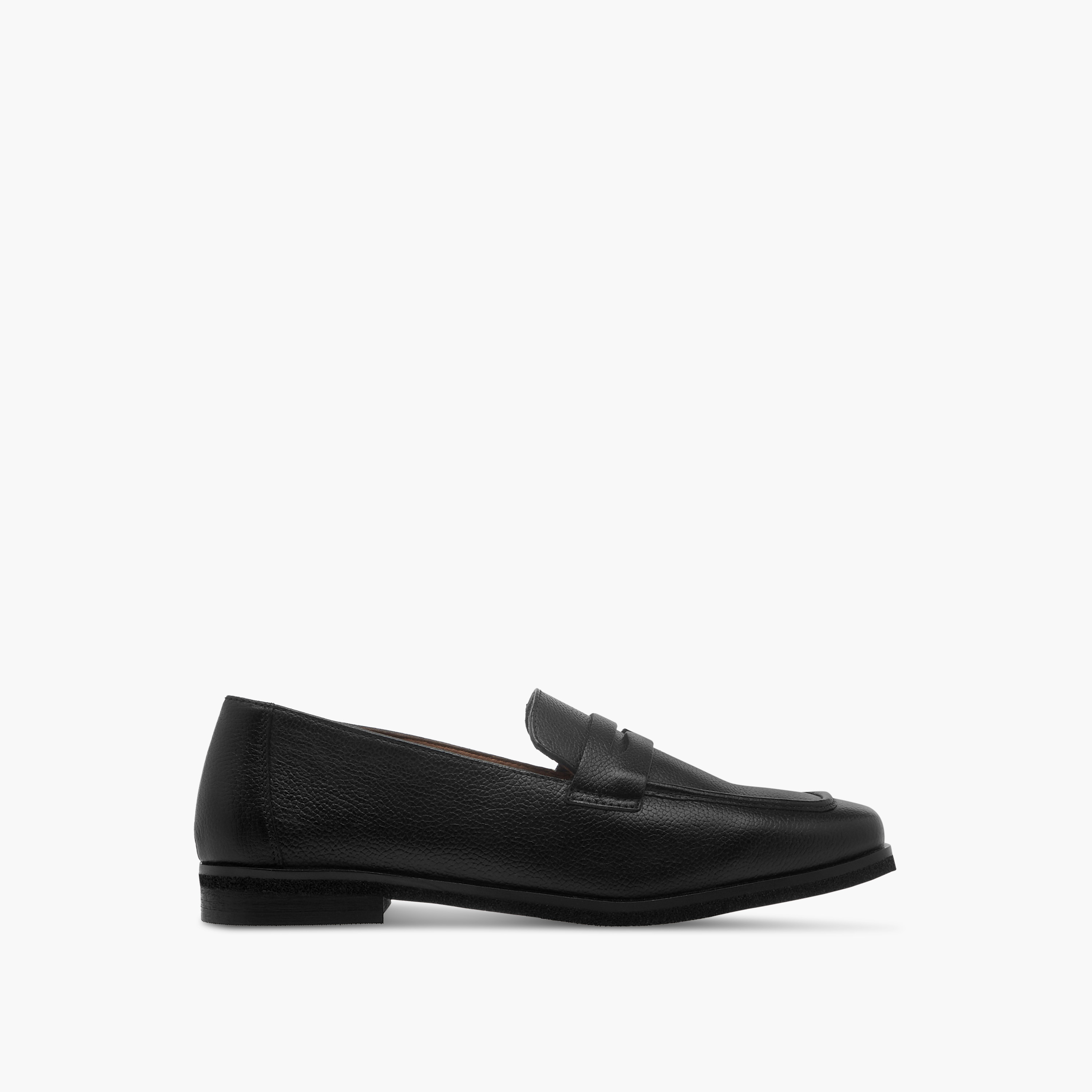 حذاء سهل الارتداء بتصاميم مفرغة للنساء من سيليست-women-shoes-loafersandmoccasins-image-3