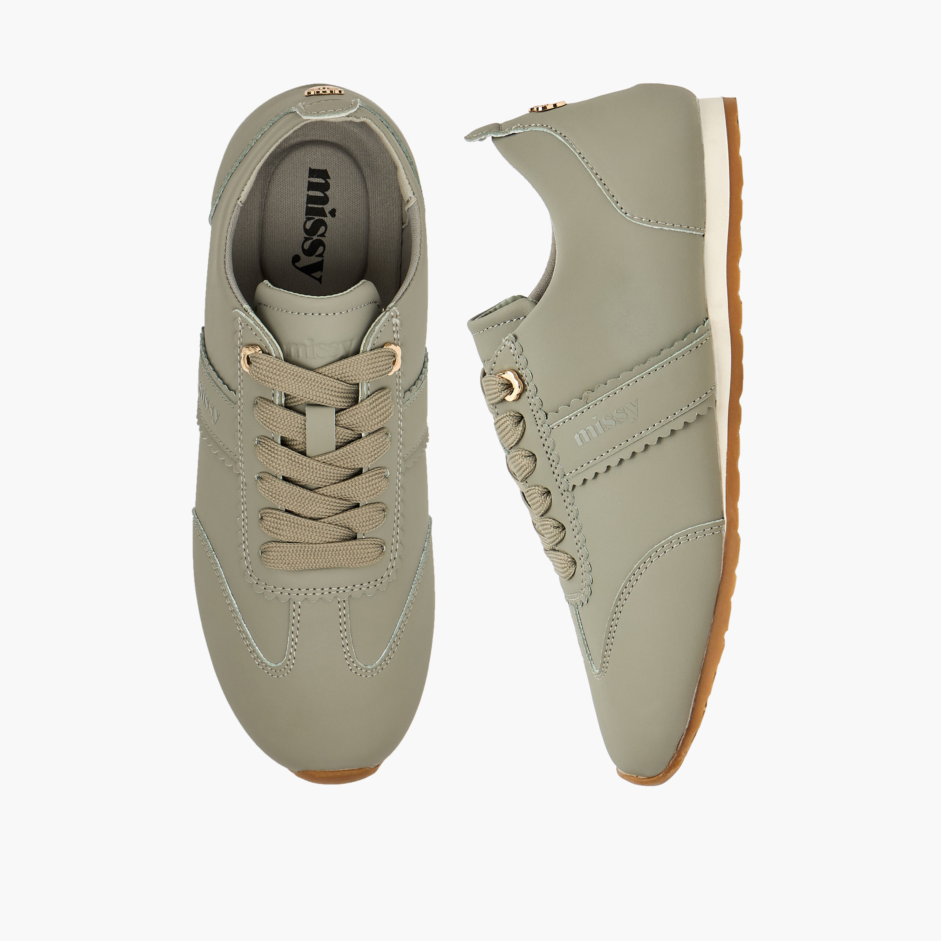 حذاء نسائي بكاحل مزود برباط وتقليم على شكل قوس من ميسي-women-shoes-sneakers-image-1