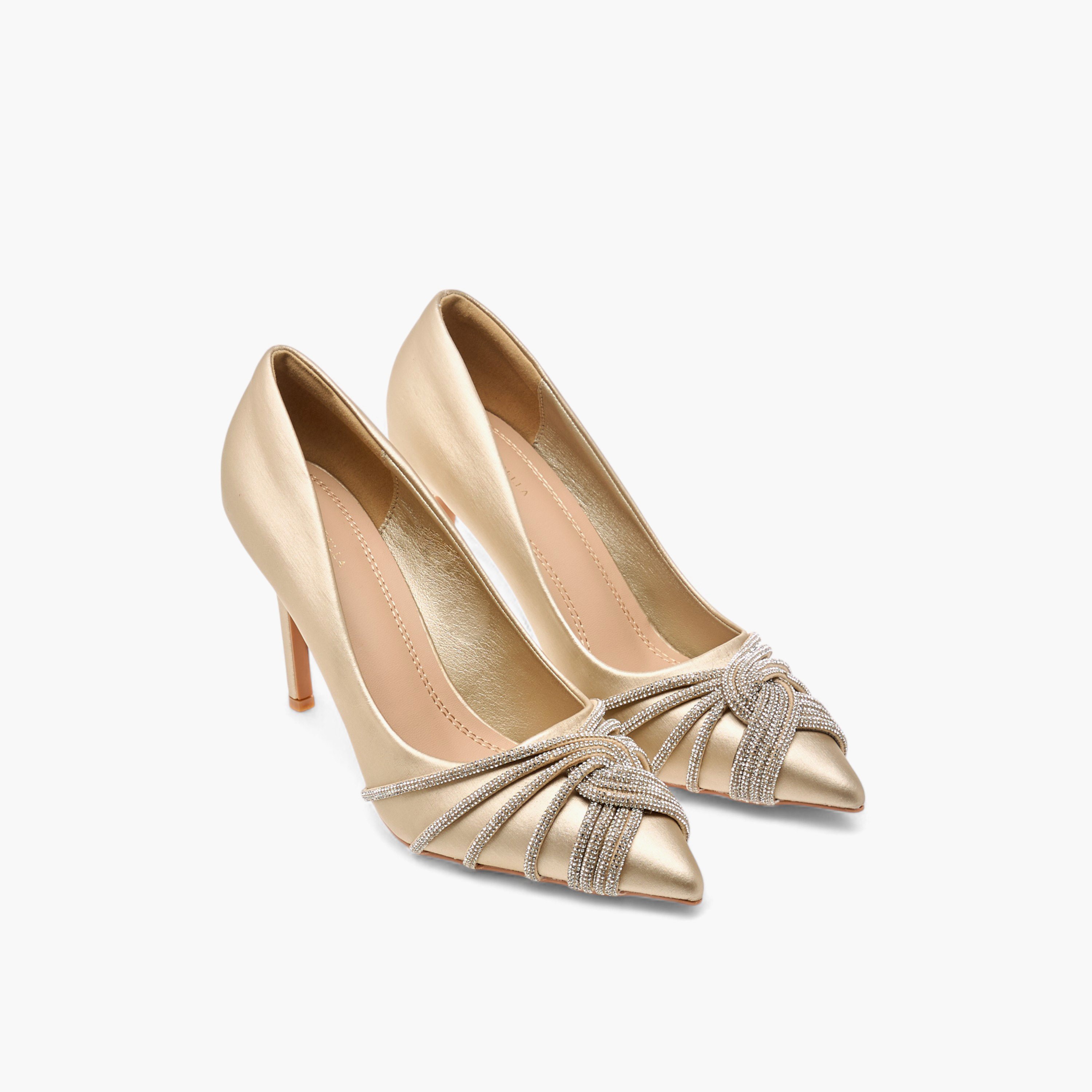 حذاء كلاسيكي مزيّن سهل الارتداء بكعب ستيليتو من فلورا بيلا-women-shoes-heels-image-1