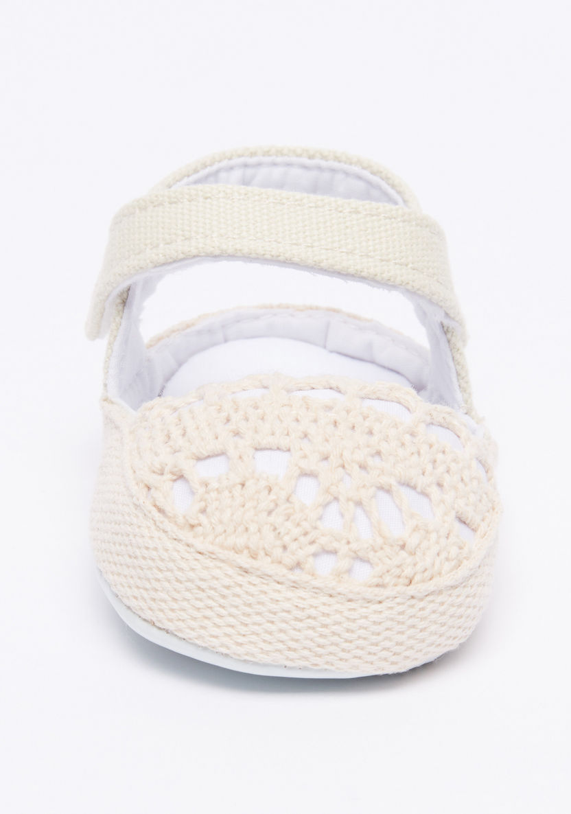 Juniors Textured Baby Shoes with Hook and Loop Closure-Casual-image-1