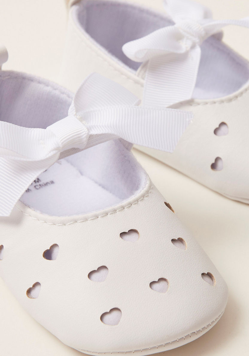 Juniors Heart Cut Detail Baby Shoes with Bow Applique-Booties-image-2