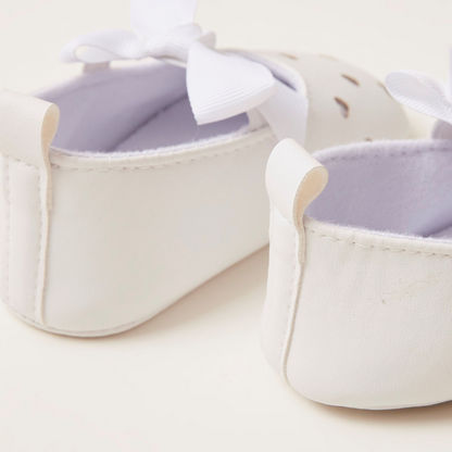 Juniors Heart Cut Detail Baby Shoes with Bow Applique