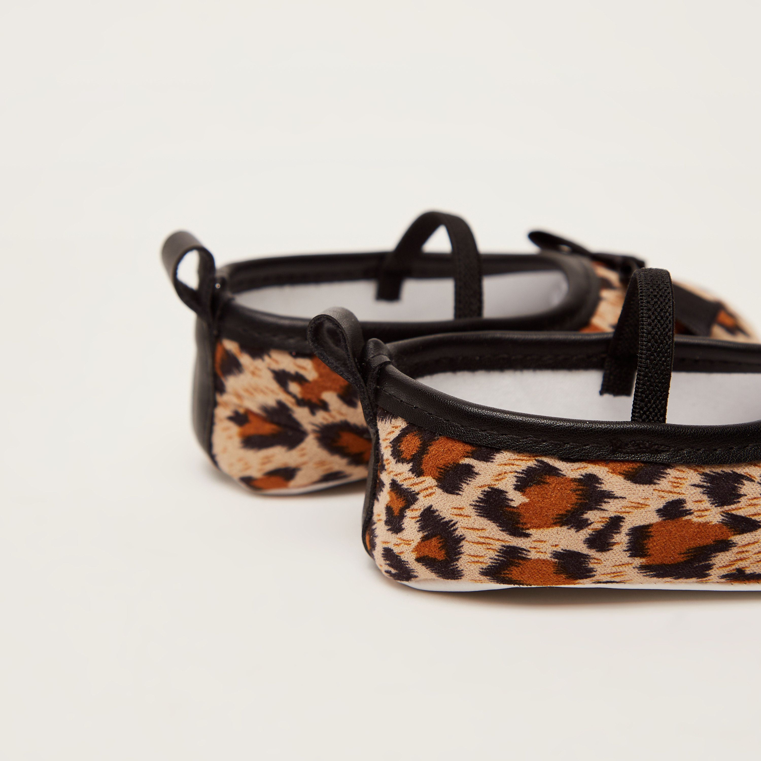 Juniors Printed Slip-On Shoes with Bow Applique-baby-girls-shoes-booties-image-4