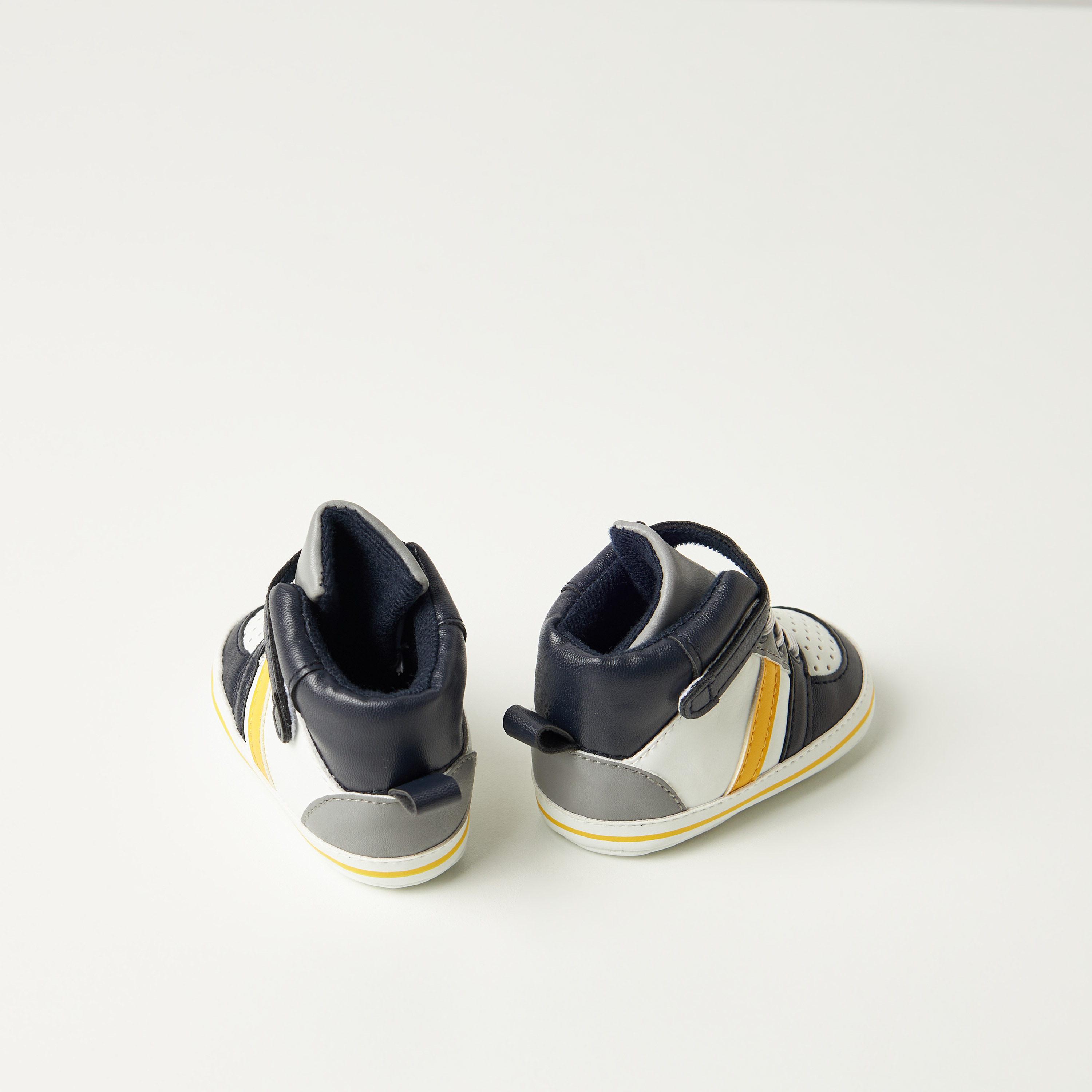 Juniors Colourblock Booties with Hook and Loop Closure-baby-boys-shoes-closedshoes-image-2