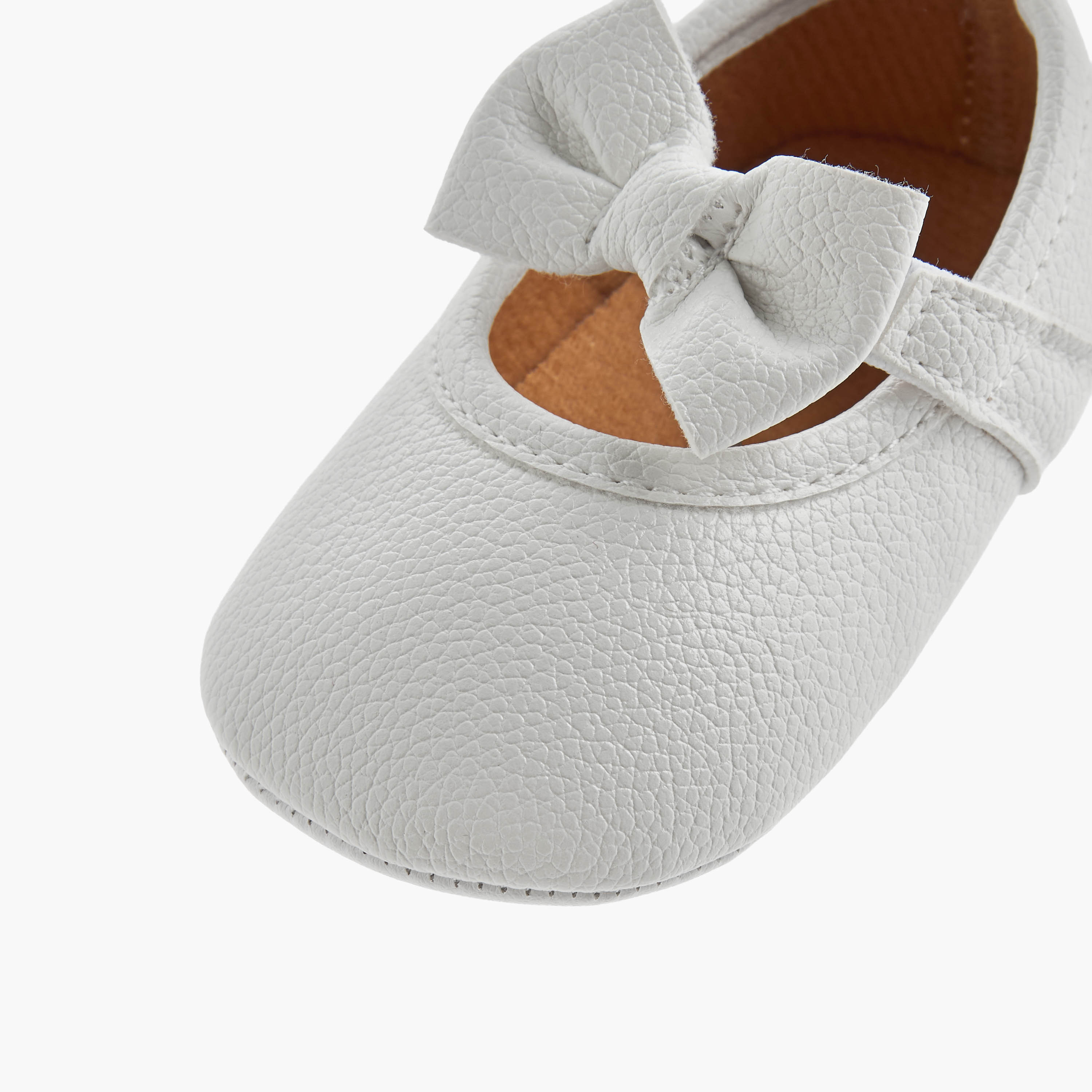 بوت سهل الارتداء مزين بفيونكة من جونيورز-baby-girls-shoes-closedshoes-image-4