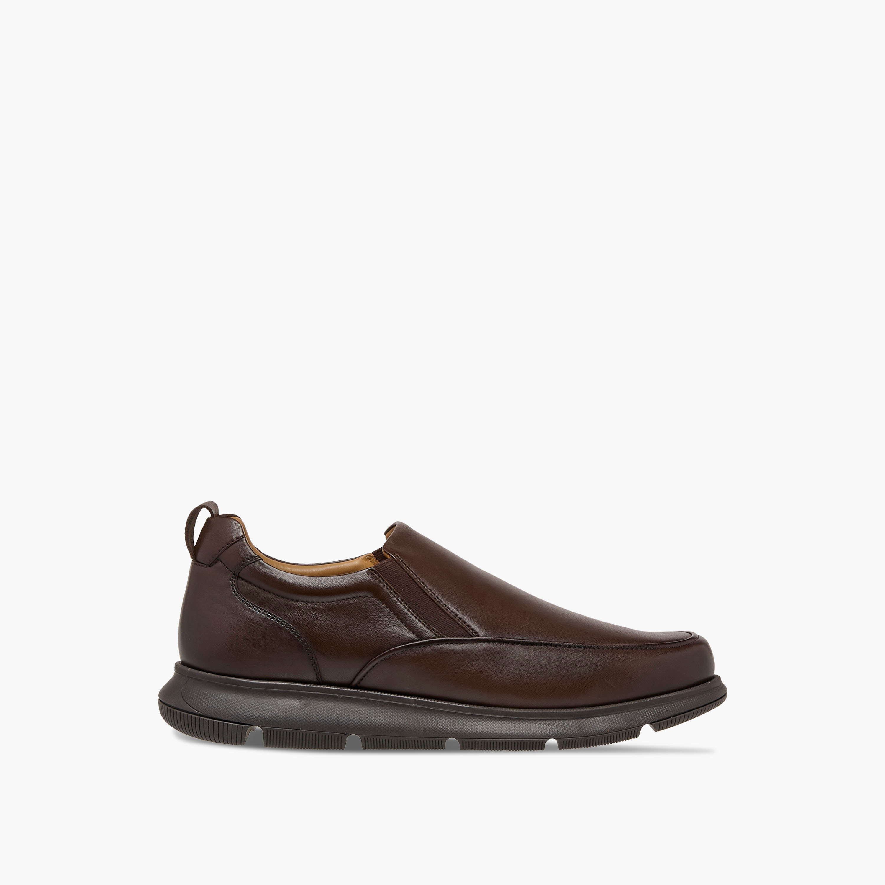 Le Confort Solid Slip-On Loafers-men-shoes-formalshoes-image-3