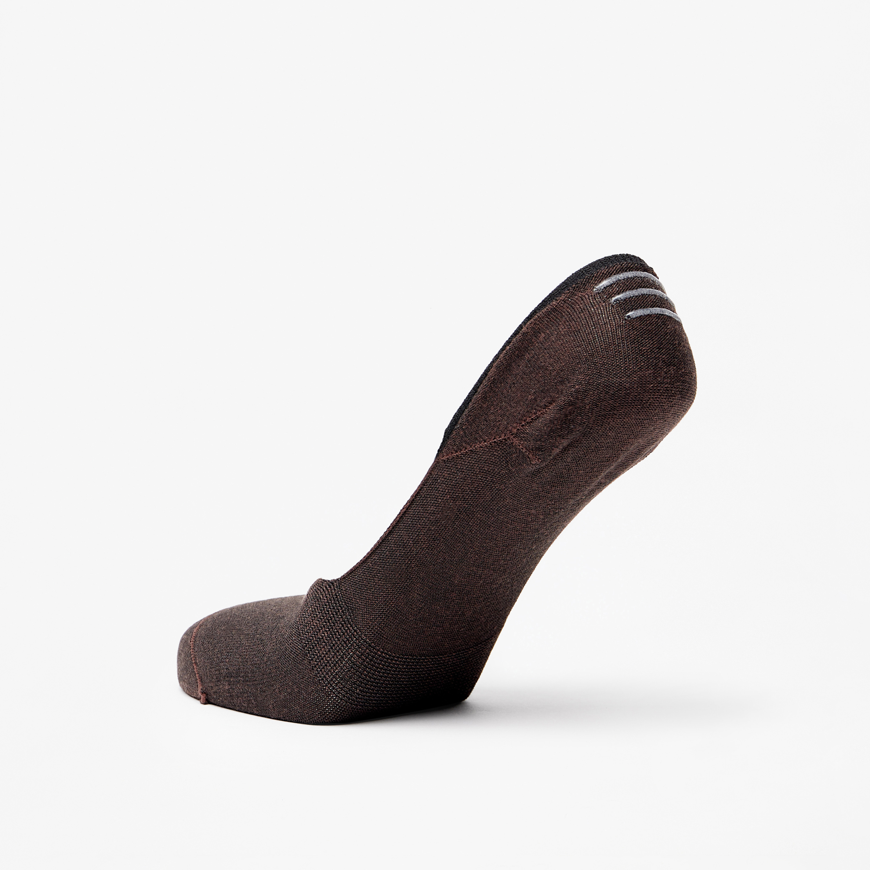 طقم جوارب 3 أزواج سادة غير مرئية من دوتشيني-men-socks-image-4