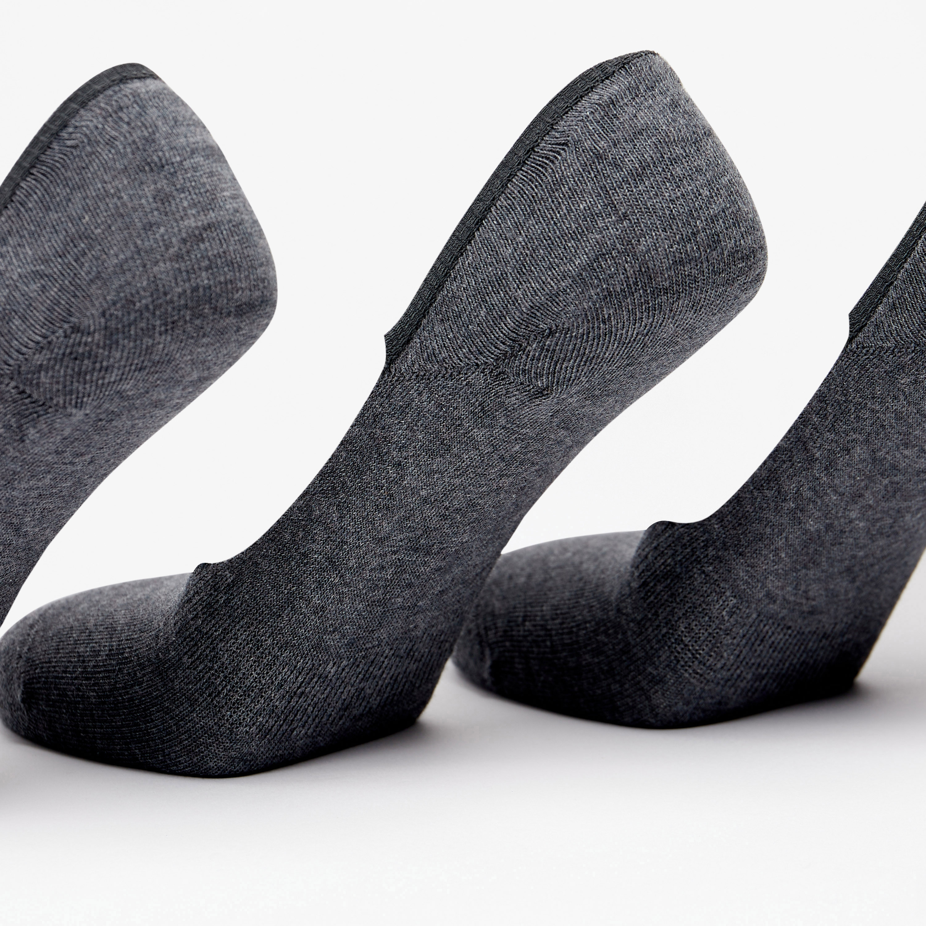 طقم جوارب 3 أزواج سادة غير مرئية من دوتشيني-men-socks-image-2