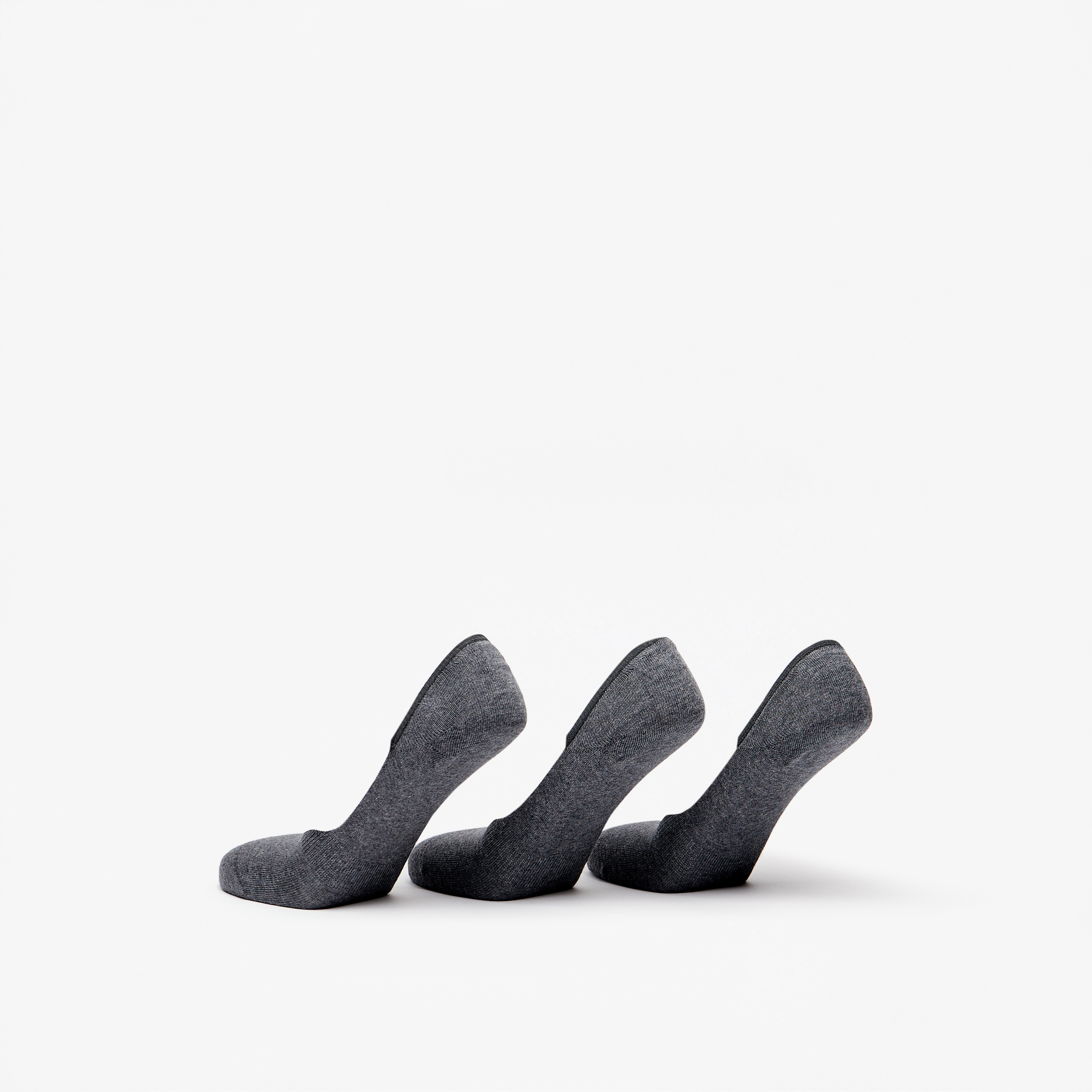 طقم جوارب 3 أزواج سادة غير مرئية من دوتشيني-men-socks-image-3