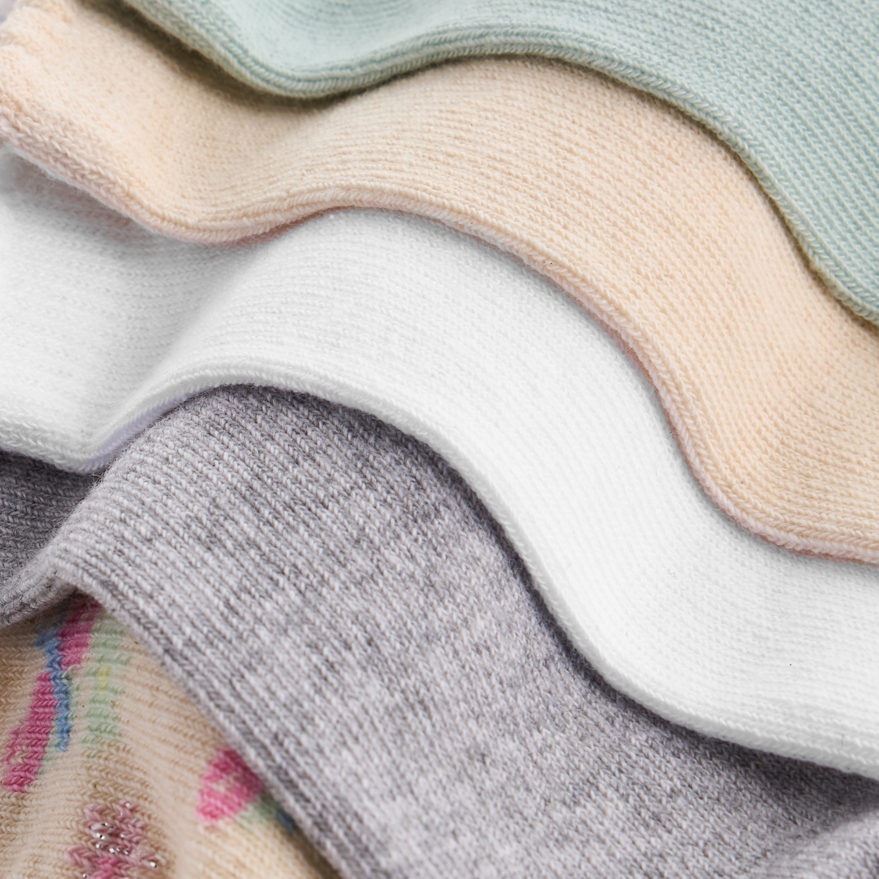 طقم جوارب 5 أزواج متنوعة بطول الكاحل من فلورا بيلا-girls-accessories-socks-image-4