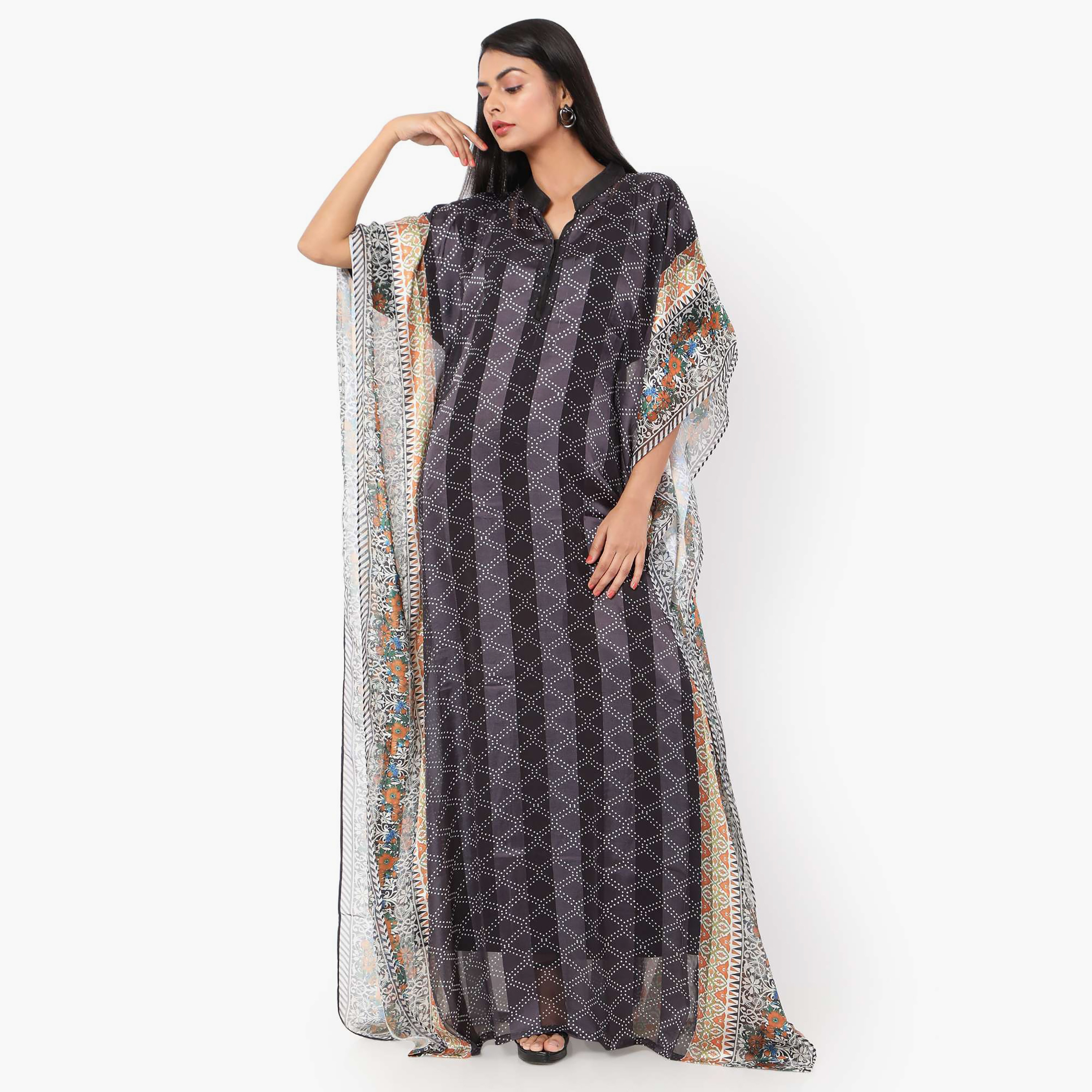 قفطان احتفالي نسائي مطبوع بياقة وأكمام واسعة من تصميم من هانا آند سارة-women-arabicclothing-jalabiyas-image-7