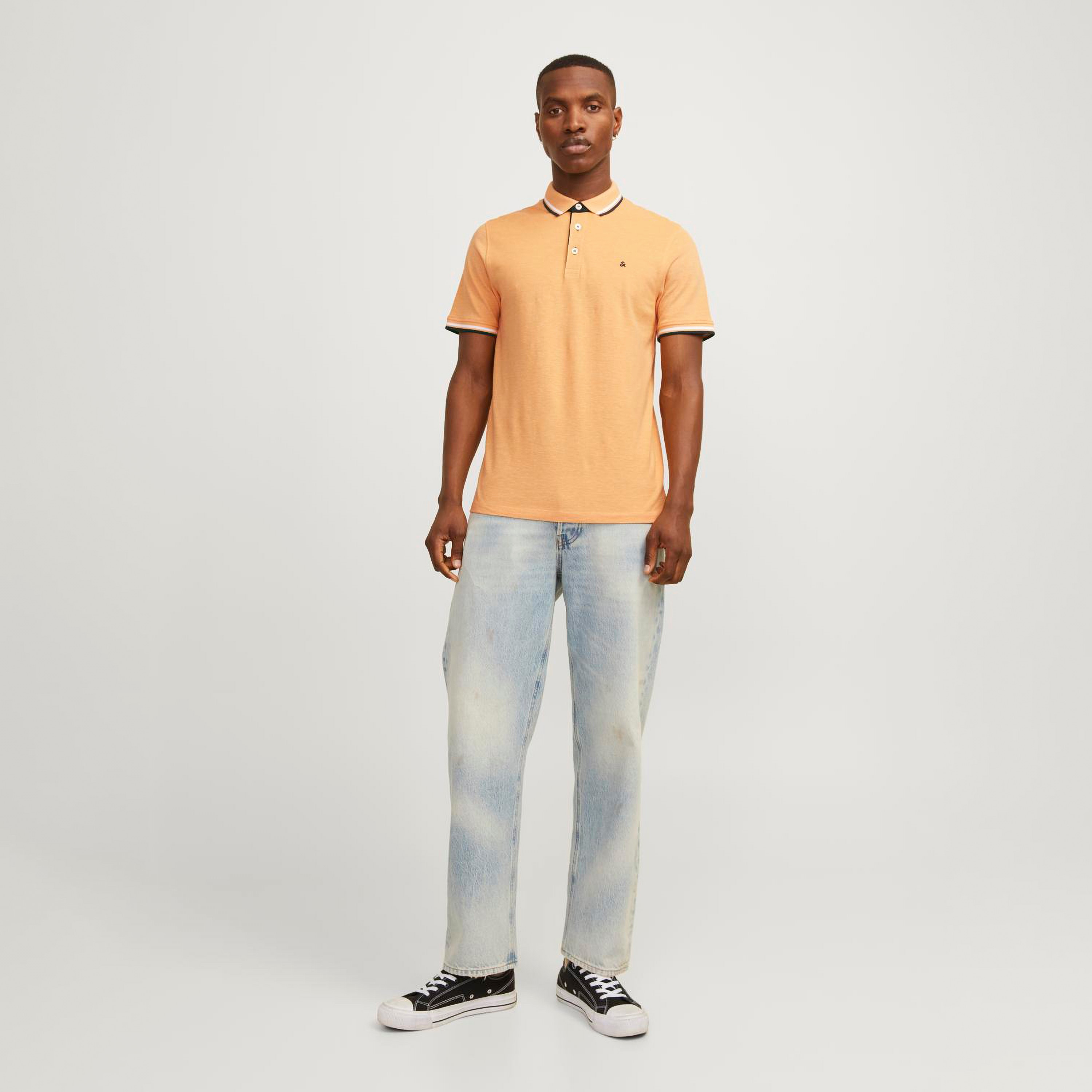 تيشيرت بولو بأكمام قصيرة وياقة سادة من جاك آند جونز-men-clothing-tshirtsandpolos-polos-image-3