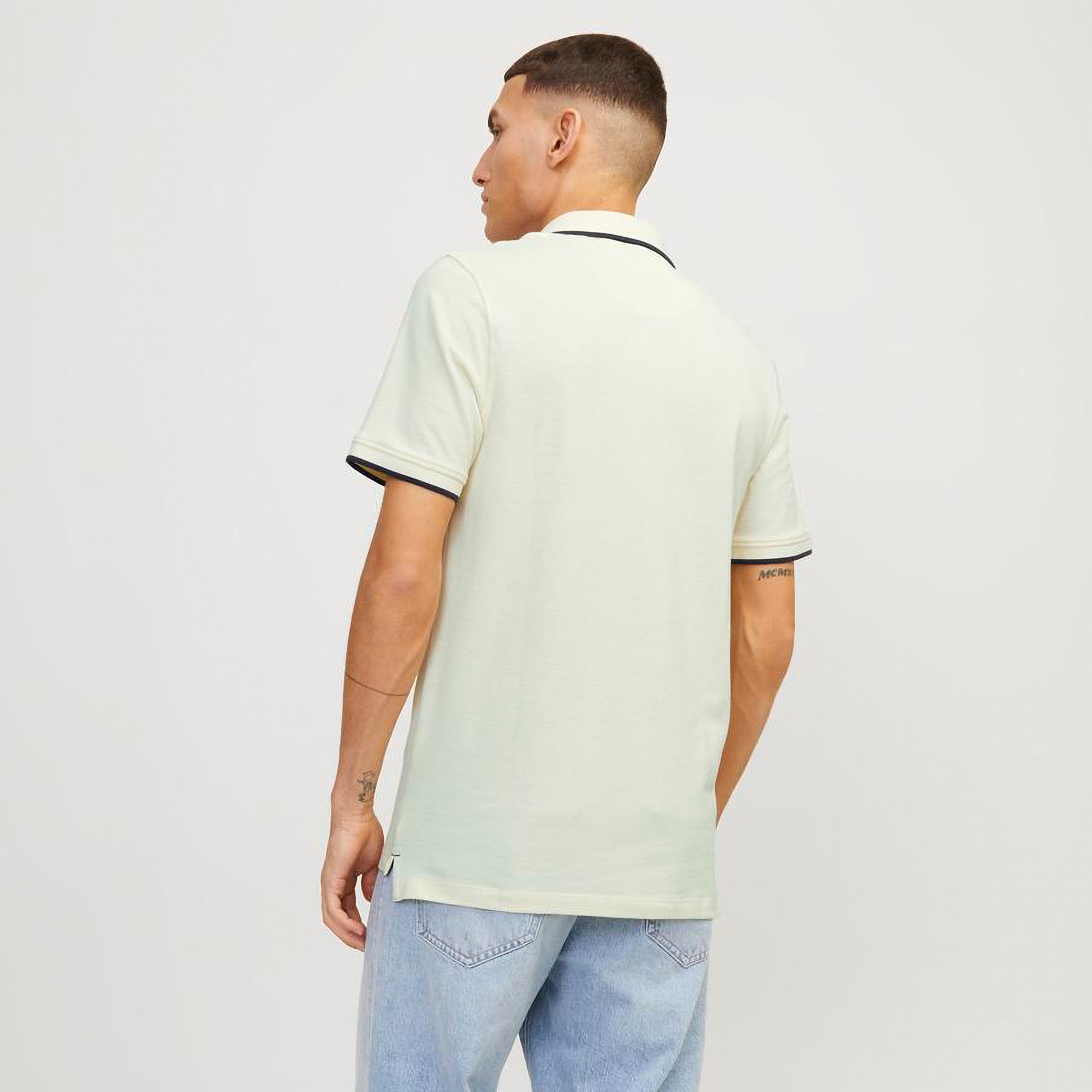 تيشيرت بولو بأكمام قصيرة وياقة سادة من جاك آند جونز-men-clothing-tshirtsandpolos-polos-image-13