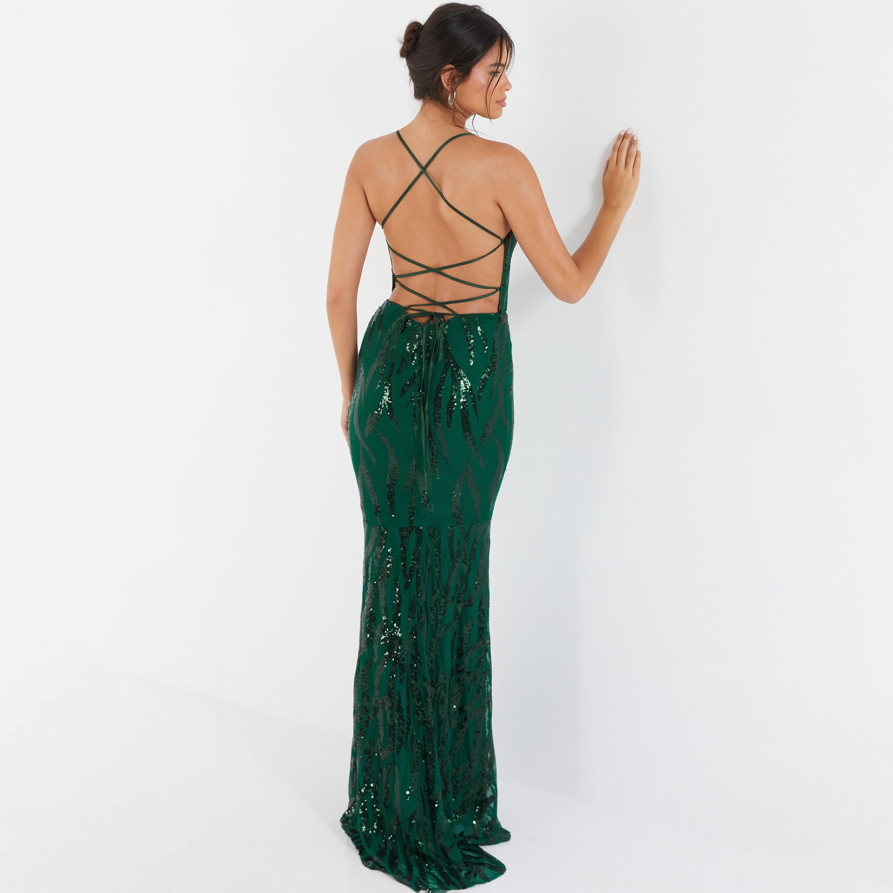 فستان ماكسي متقاطع من الخلف بتصميم باديكان مزين بالترتر وياقة متدلية من كويز-women-clothing-dresses-image-4