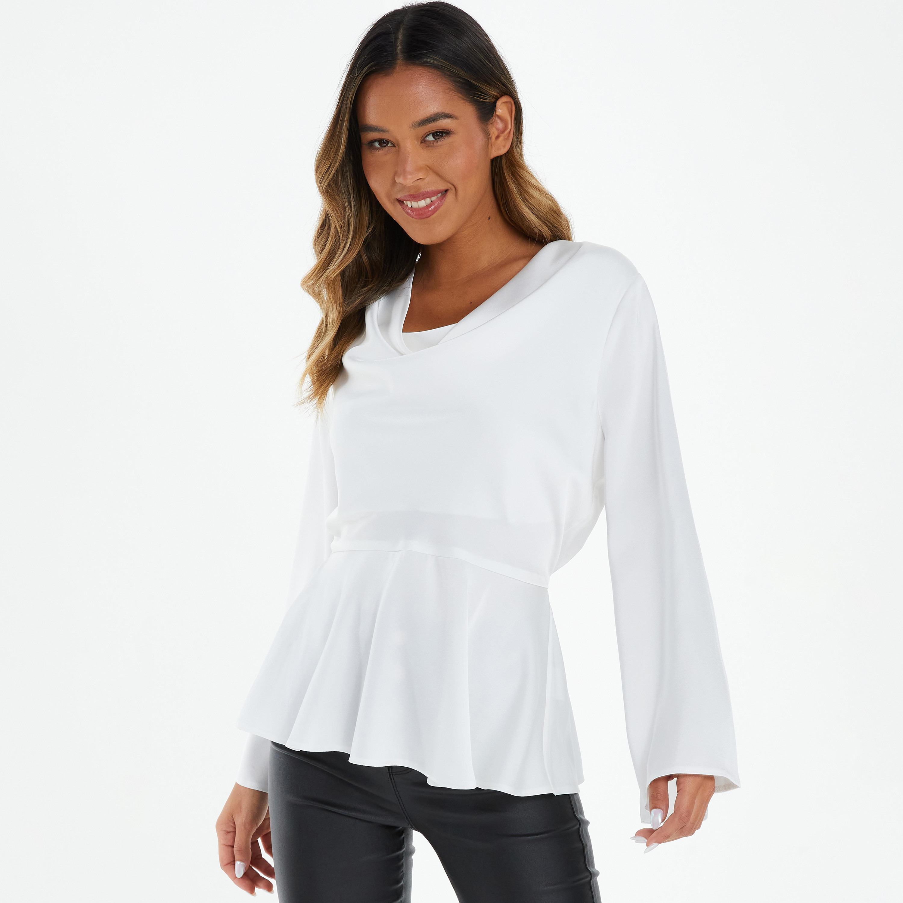 بيبلوم توب بياقة متدلية مع أكمام واسعة سادة من كويز ساتان-women-clothing-shirtsandblouses-blouses-image-1