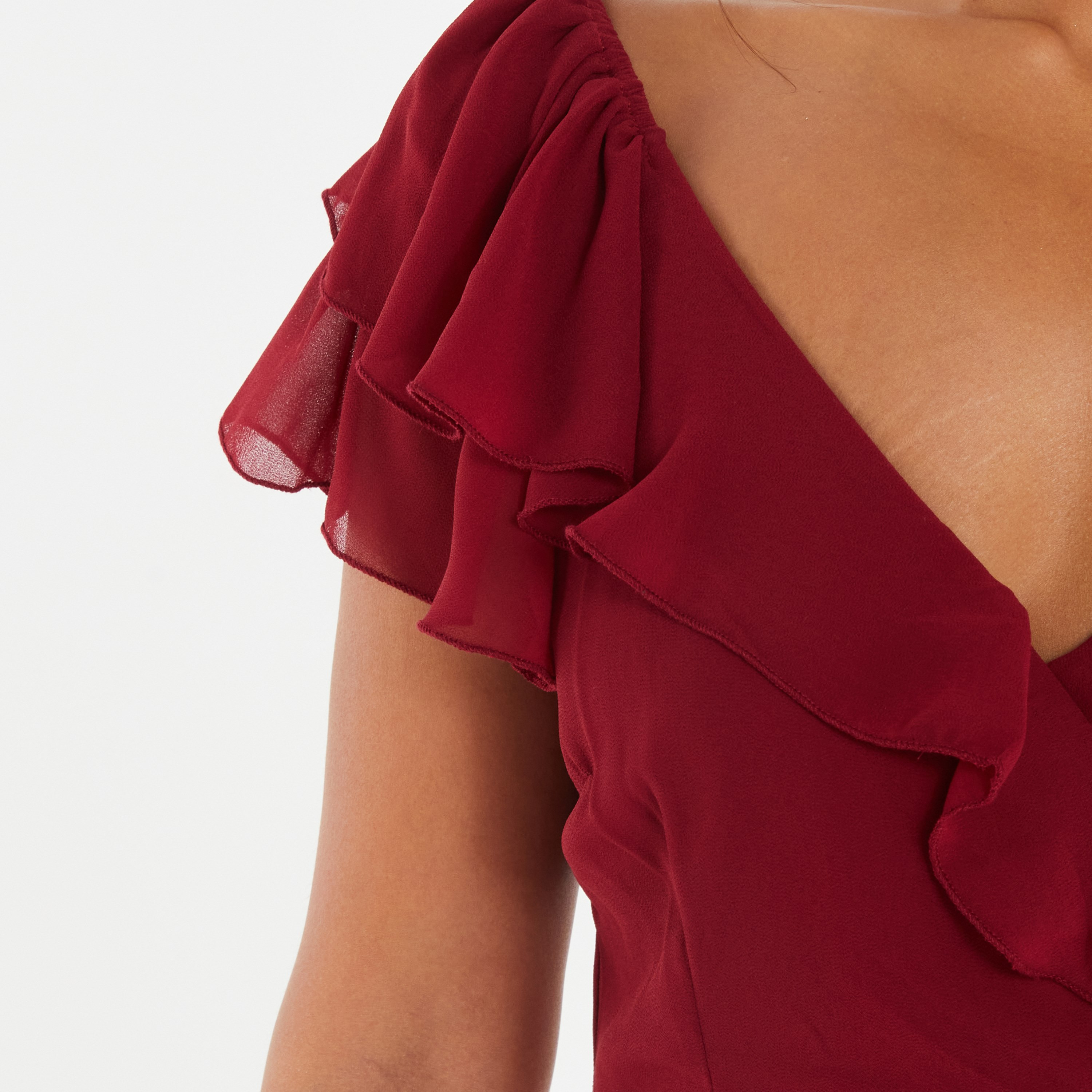 فستان ماكسي بطبقات وكشكشة ورقبة على شكل حرف V من كويز-women-clothing-dresses-image-3