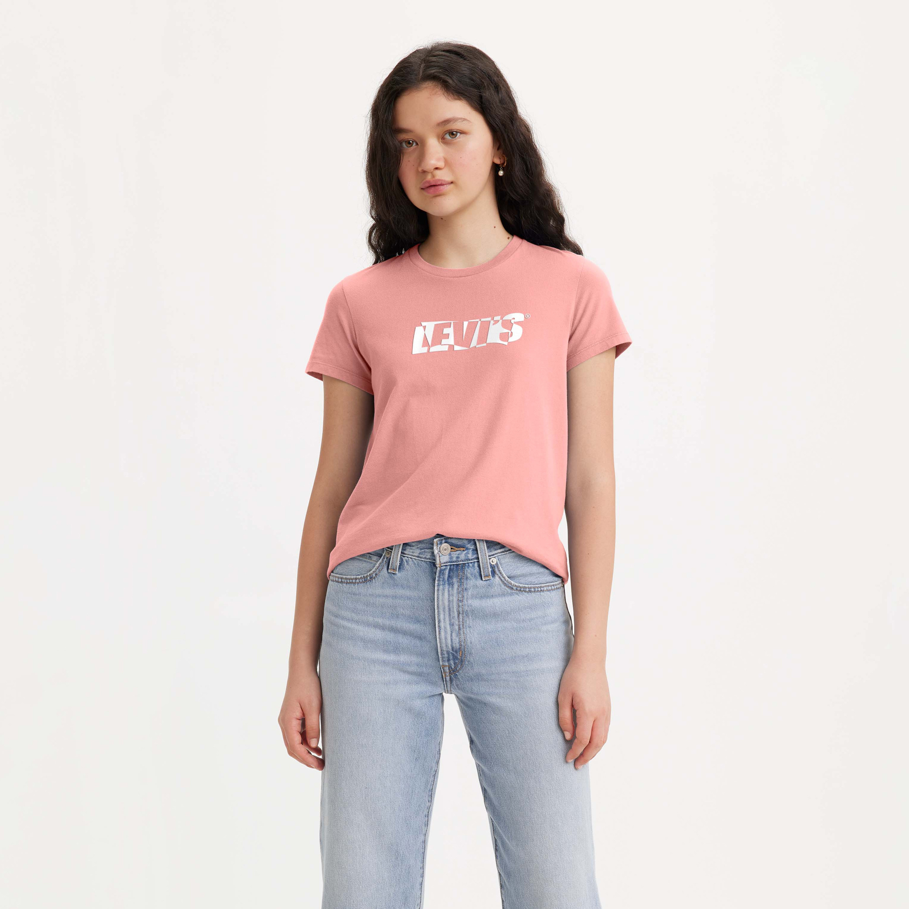 تي شيرت بلوجو ليفايز بأكمام قصيرة وياقة دائرية-women-clothing-tshirts-image-1