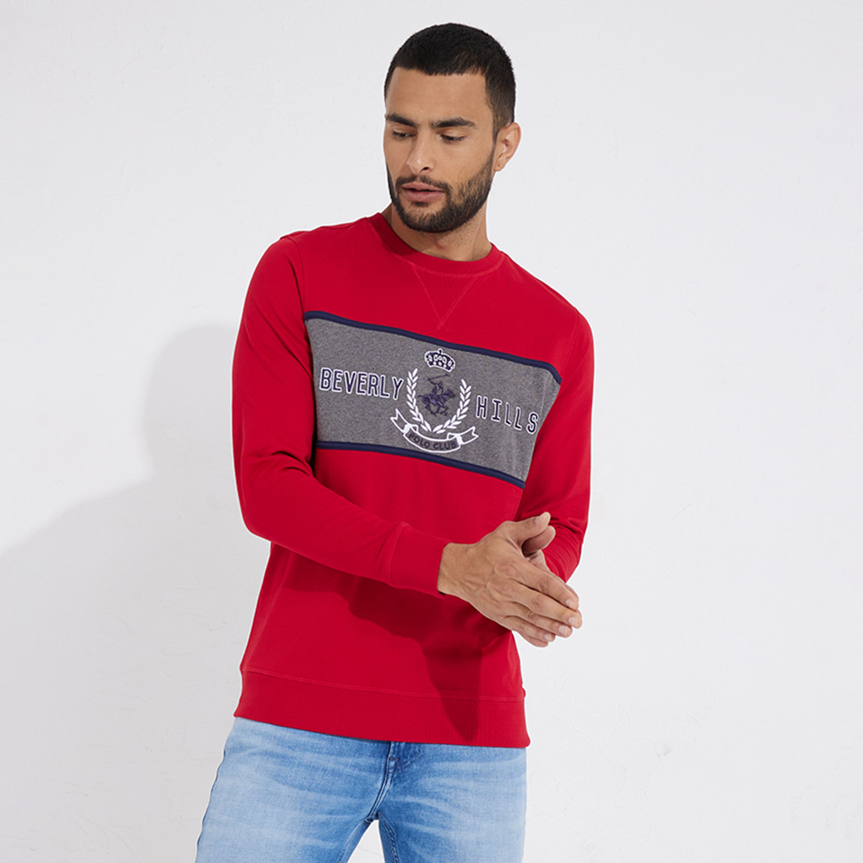 سويت شيرت من بيفرلي هيلز بولو كلوب بياقة مستديرة وأكمام طويلة مع مطرز بشعار-men-winterwear-hoodiesandsweatshirts-image-1