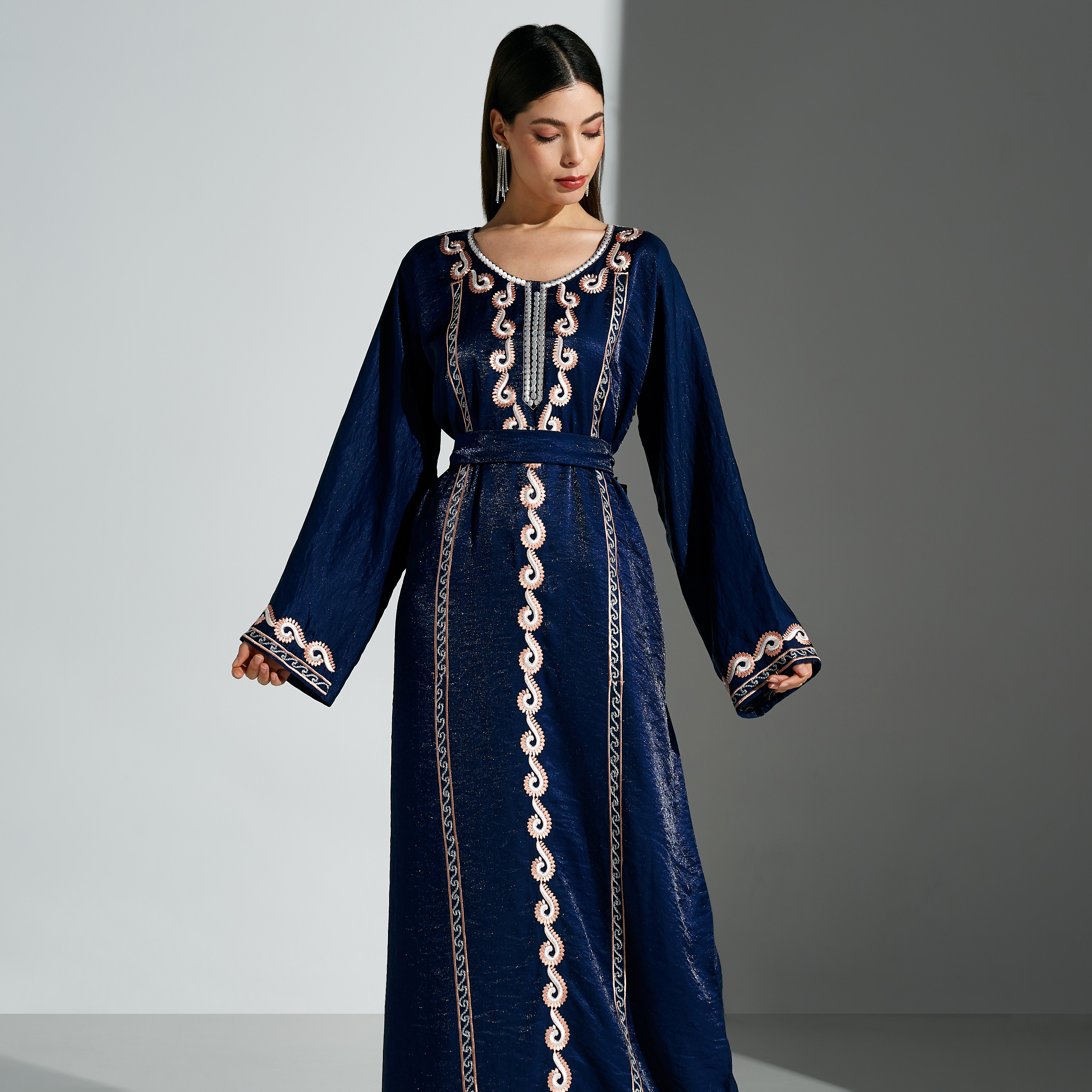 جلابية مطرزة بحزام ربط من مليكة-women-arabicclothing-jalabiyas-image-2