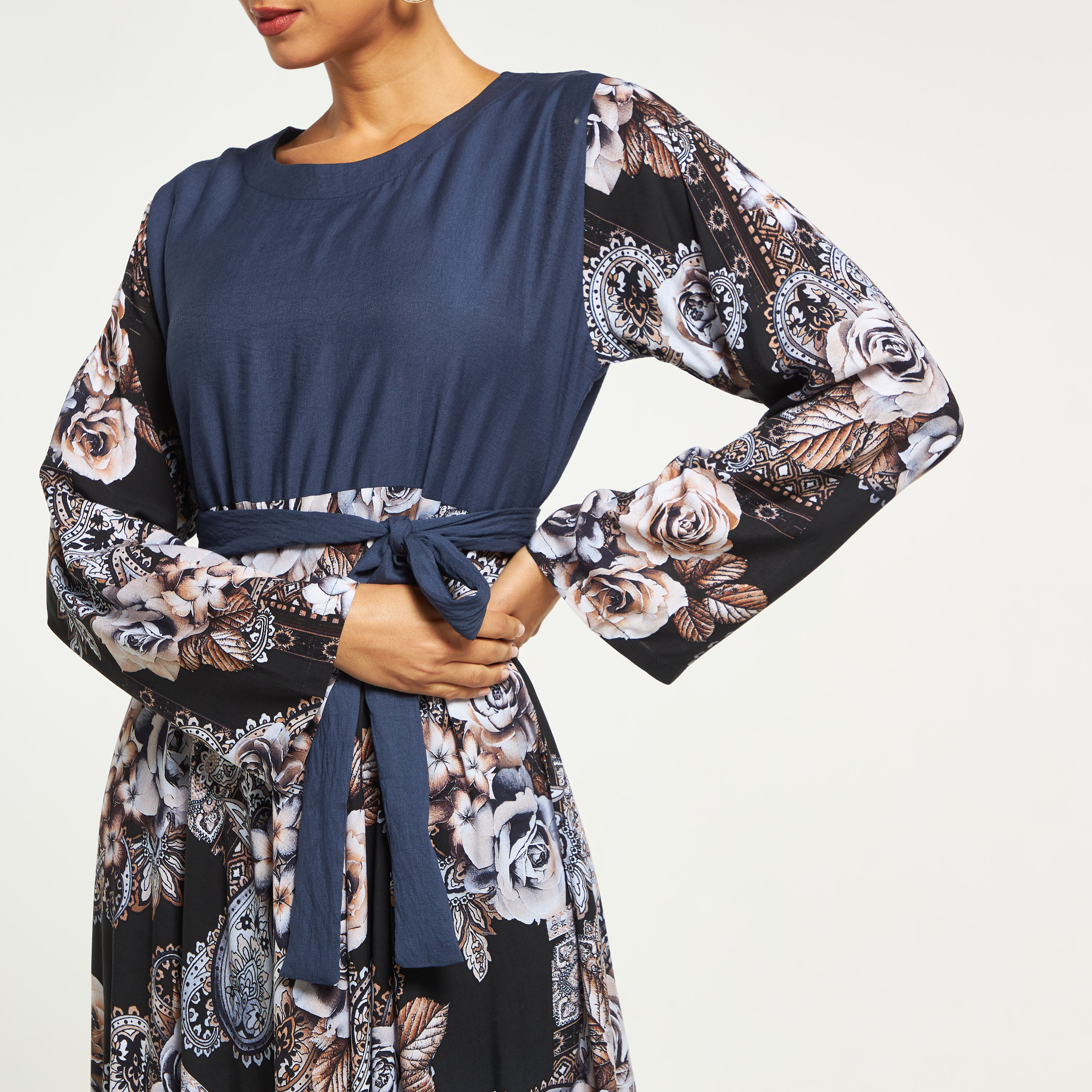 Malikah Floral Print Jalabiya with Tie-Up Belt-women-arabicclothing-jalabiyas-image-3