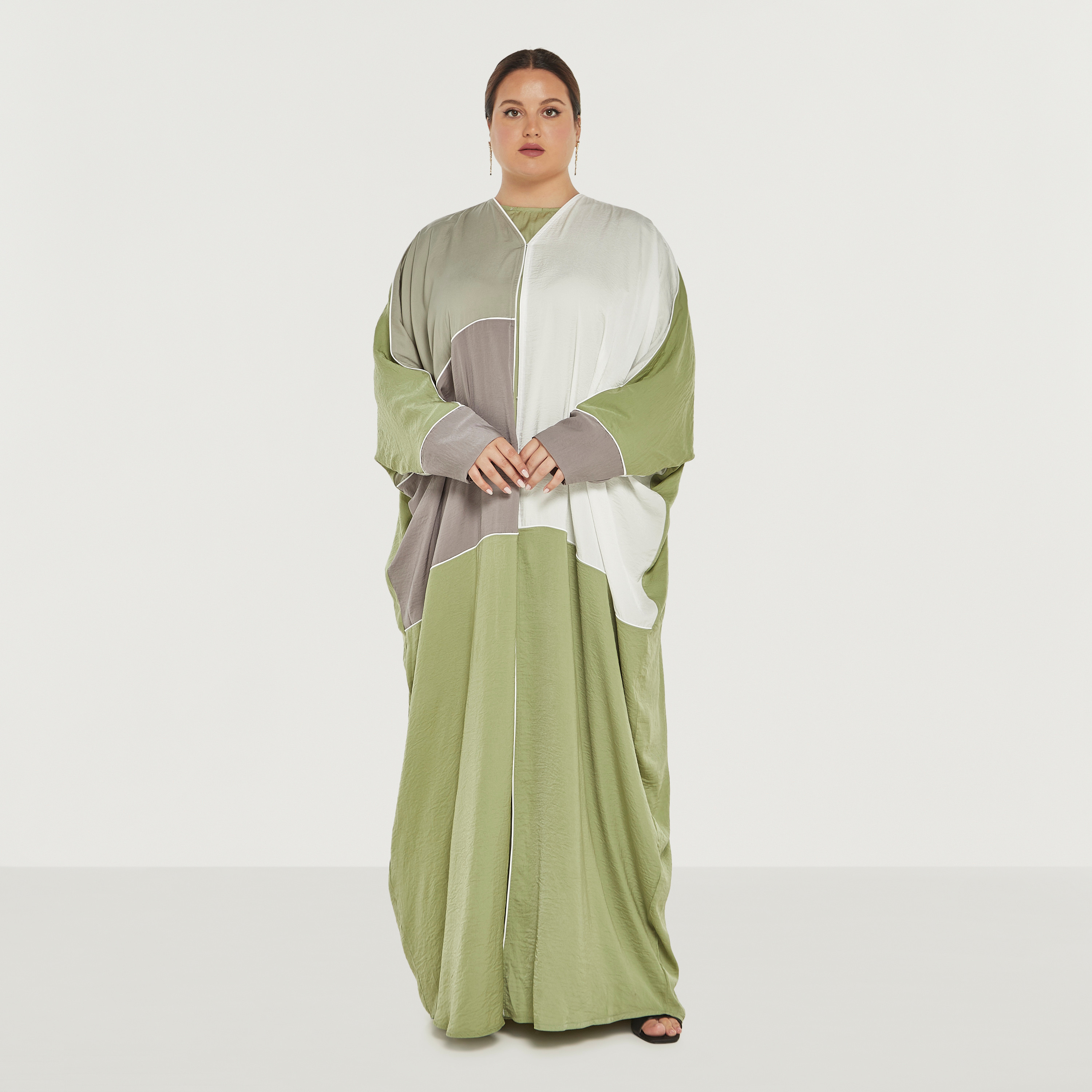 Malikah Colourblock Jalabiya with V-neck-women-arabicclothing-jalabiyas-image-1