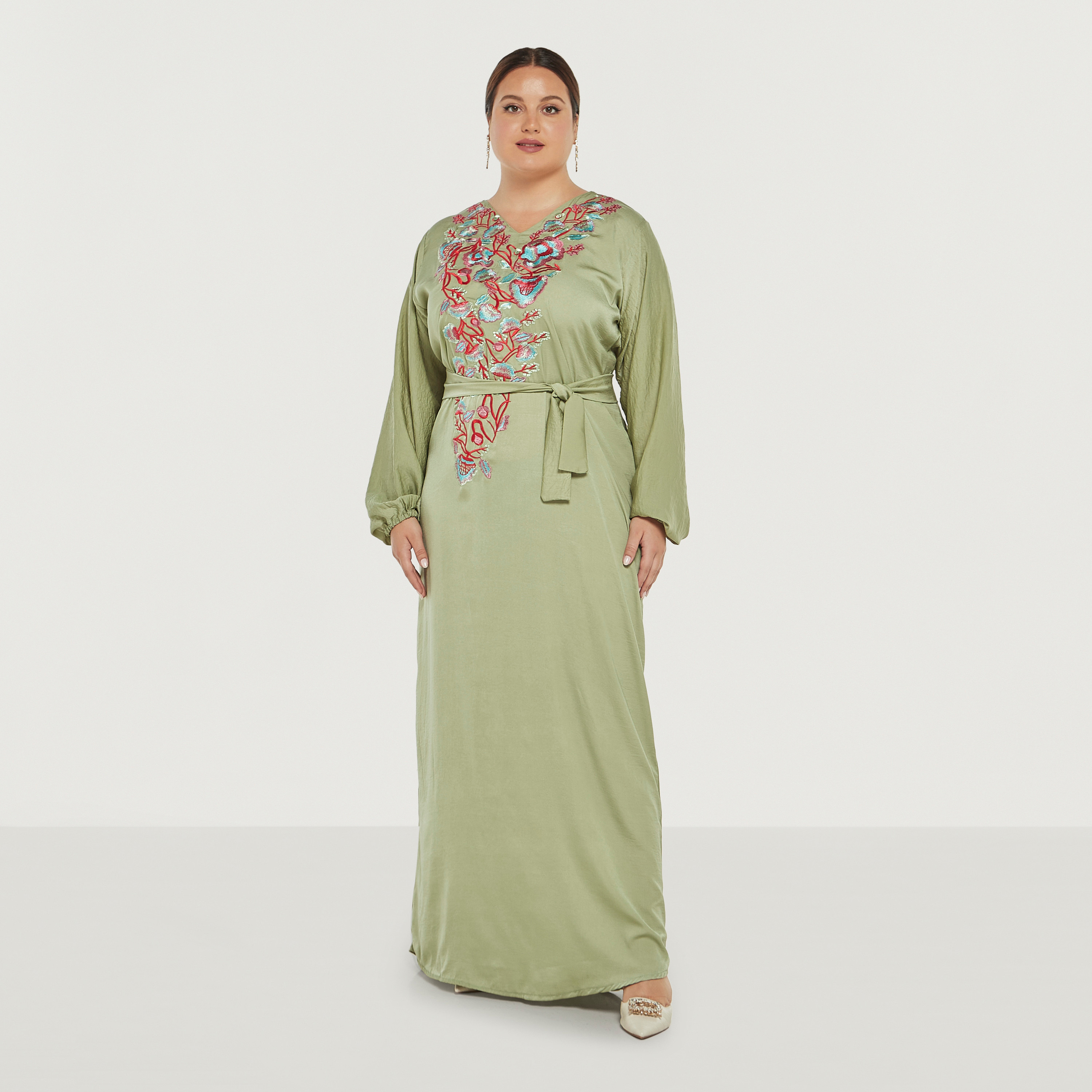 جلابية برباط وتطريزات زهور من مليكة-women-arabicclothing-jalabiyas-image-1
