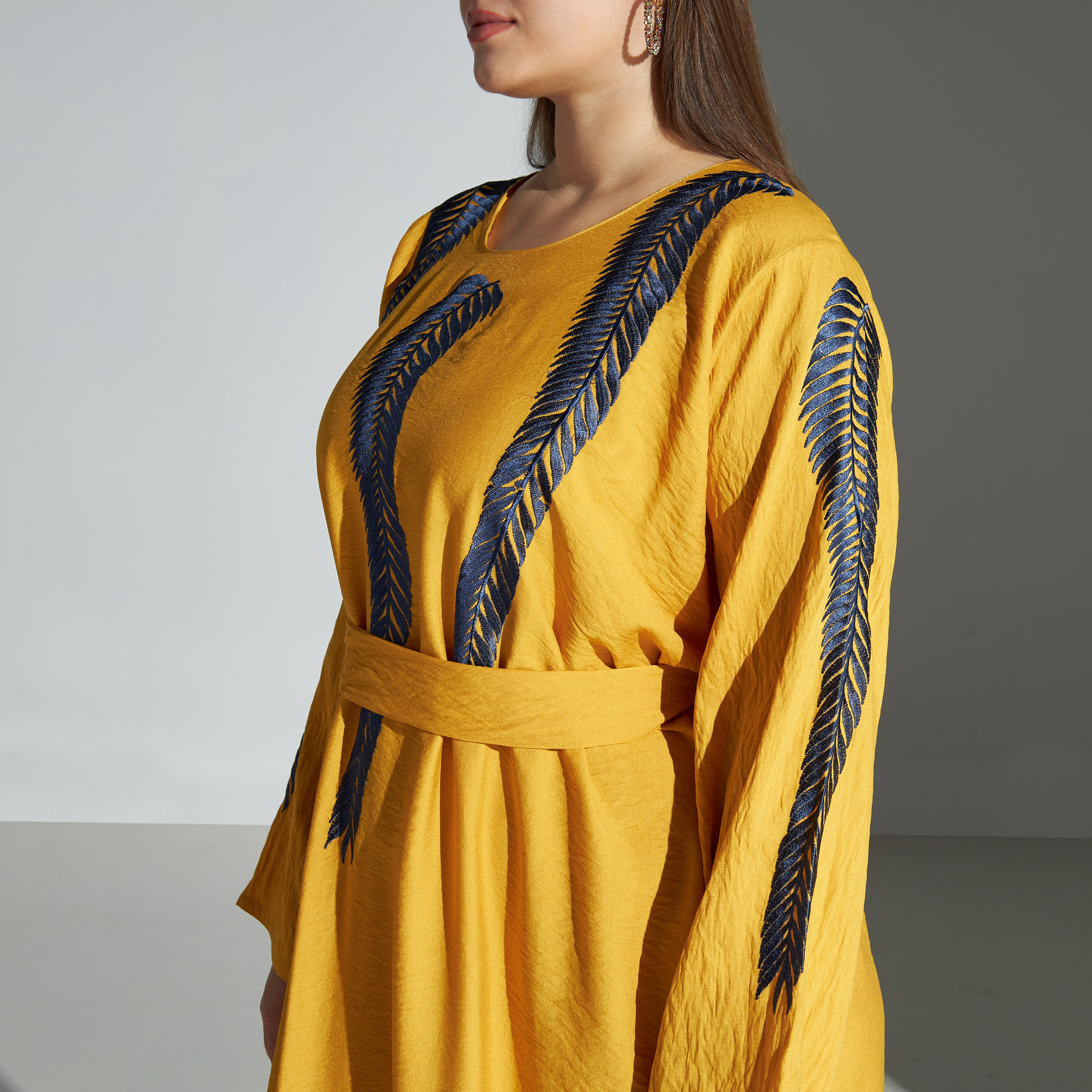Malikah Embroidered Plus Size Jalabiya with Tie-Up Belt-women-arabicclothing-jalabiyas-image-3