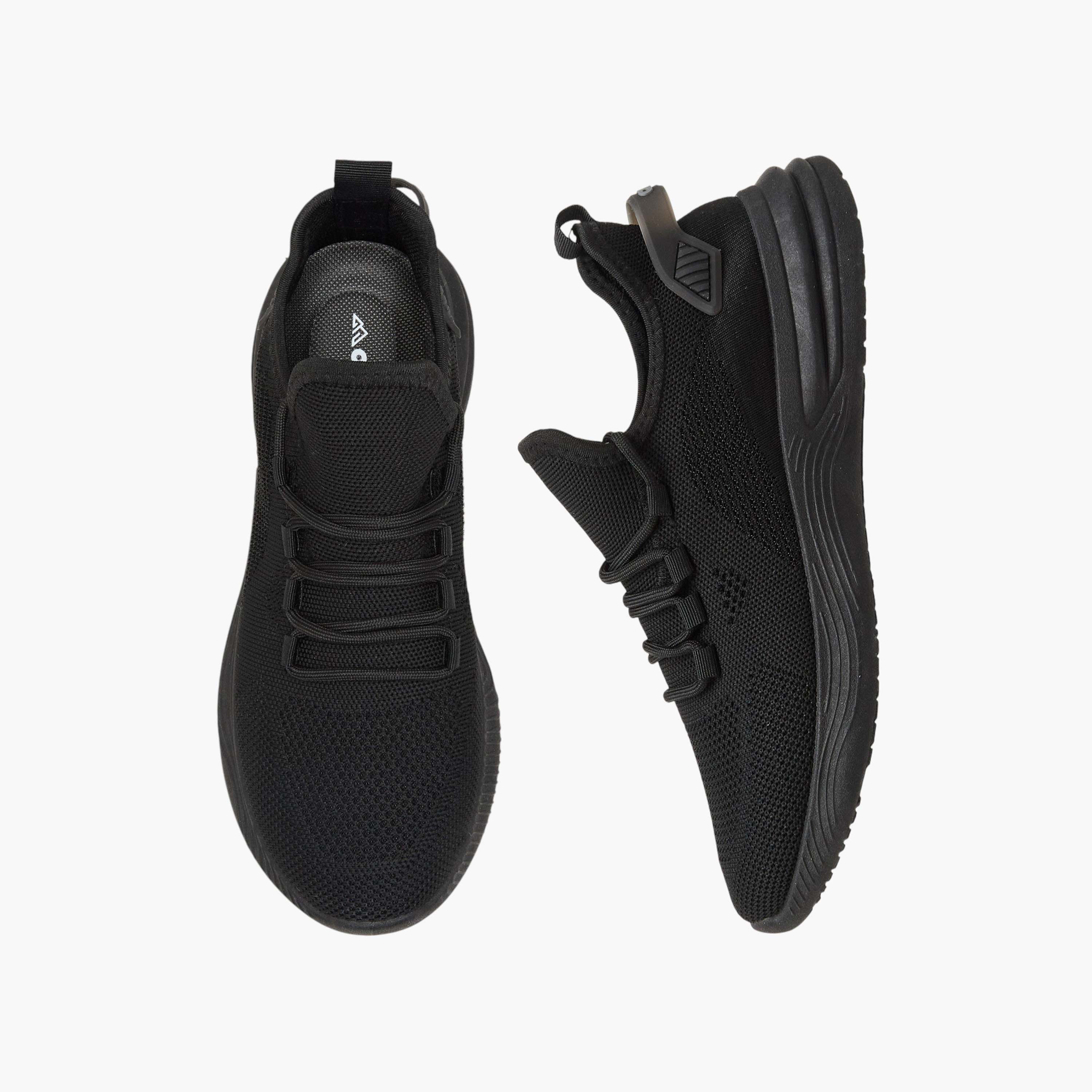 حذاء رياضي برباط إغلاق للنساء من أوكلان من شو إكسبريس-women-shoes-sports-image-1