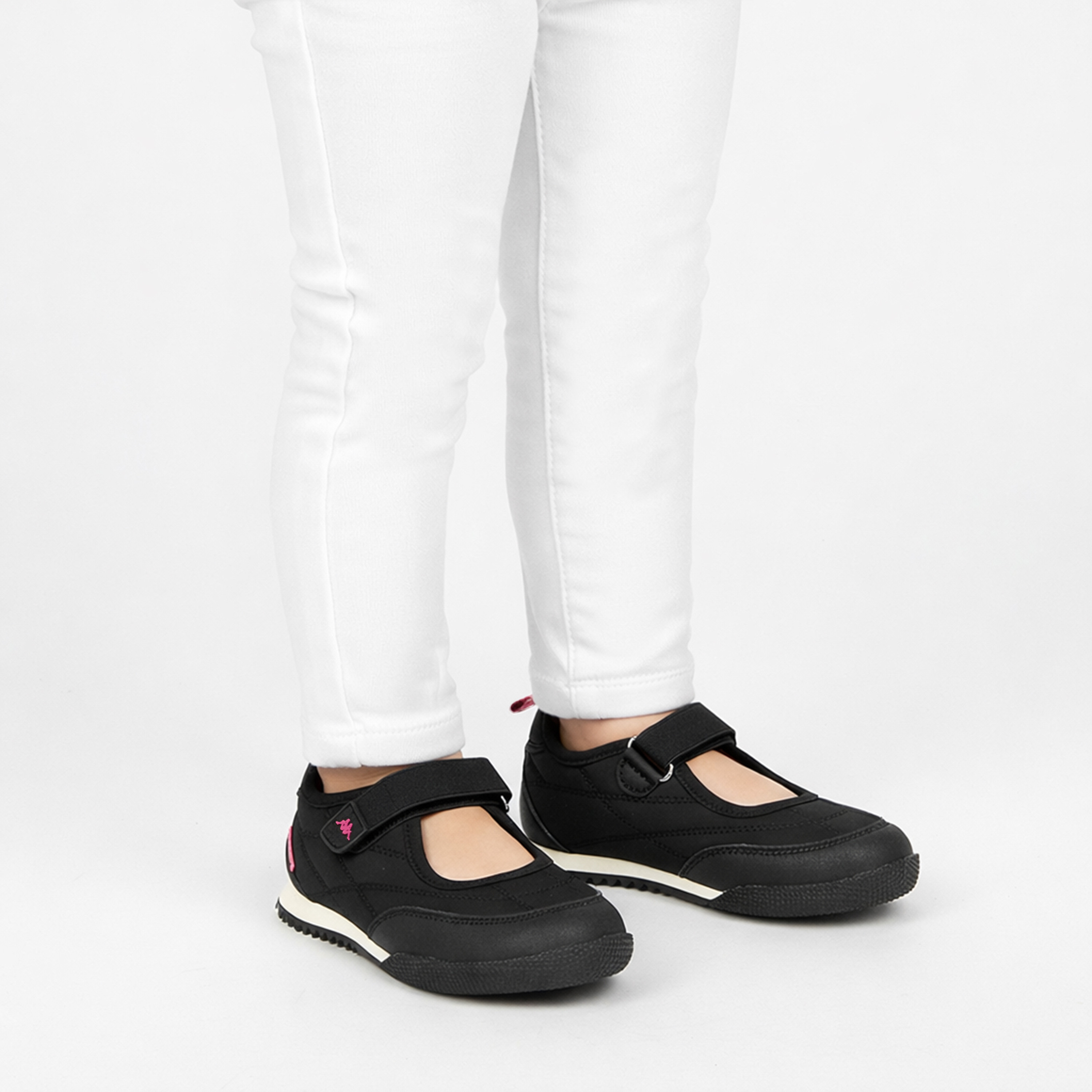 حذاء رياضي ماري جين بشريط إغلاق للبنات من كابا-girls-shoes-maryjanes-image-2
