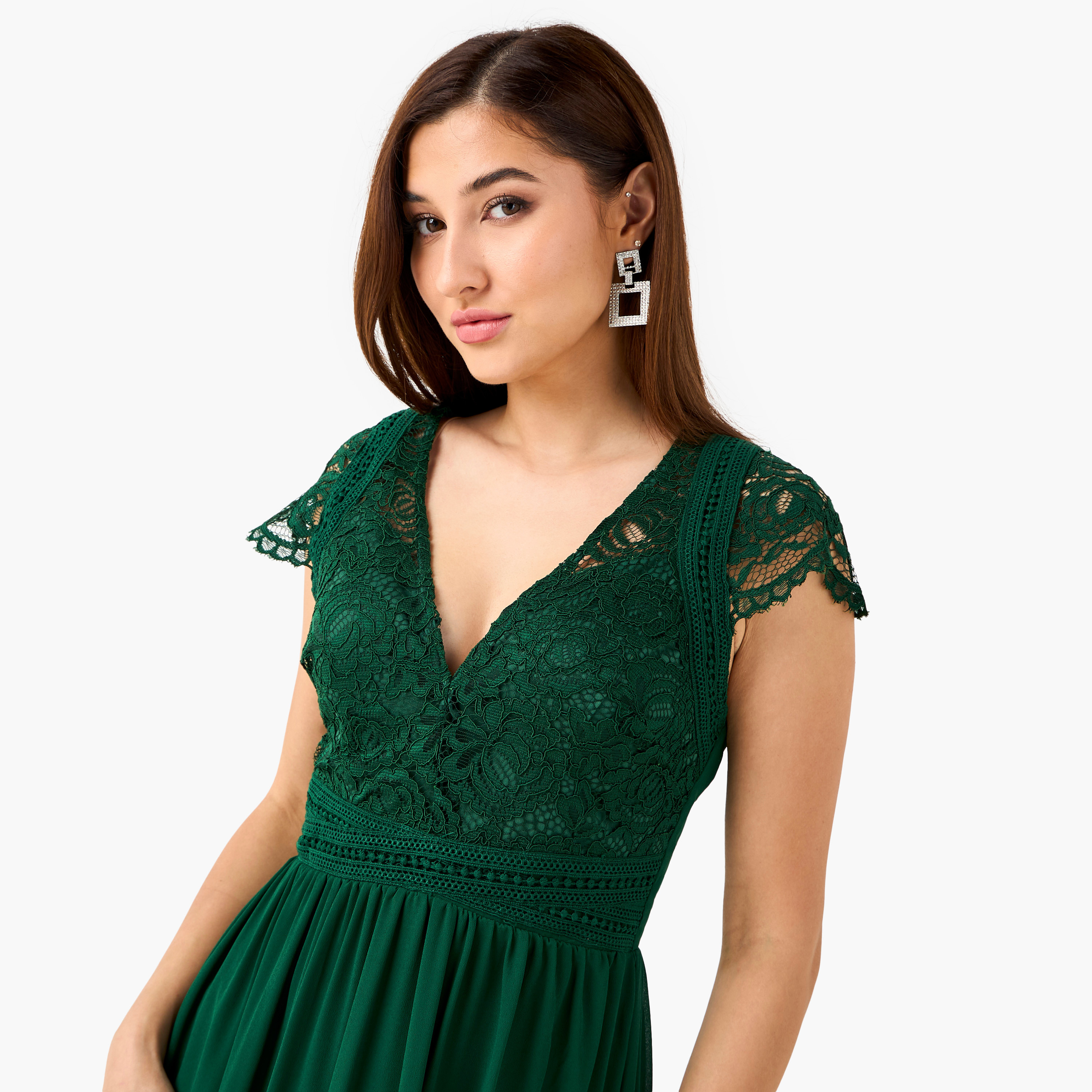 فستان بوليستر ماكسي بياقة V وكسرات من تي إف إن سي-women-clothing-dresses-image-4