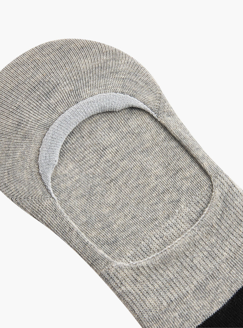 طقم جوارب غير وبرية 3 أزواج غير مرئية بطبعات الشعار من لي كوبر-men-socks-image-5