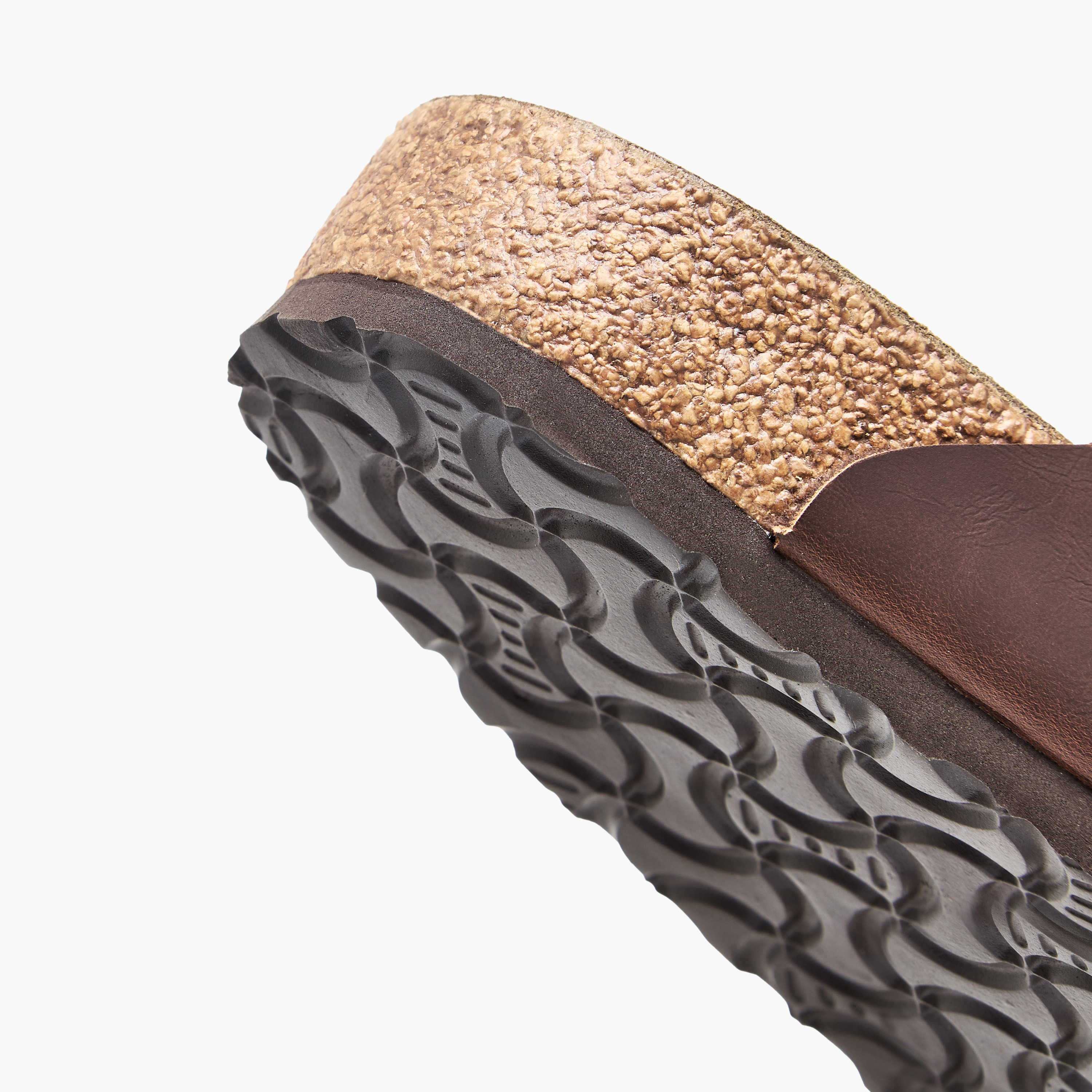 صندل مريح بتفاصيل إبزيم للرجال من لو كونفورت-men-shoes-sandals-image-8