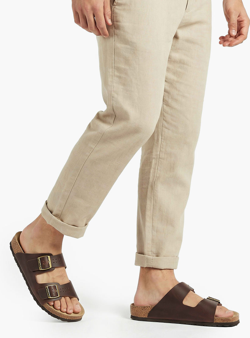 صندل مريح بتفاصيل إبزيم للرجال من لو كونفورت-men-shoes-sandals-image-2